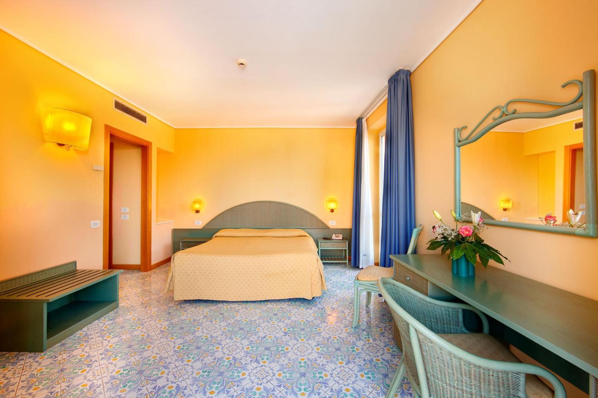 Superior Double Room - Photo 8