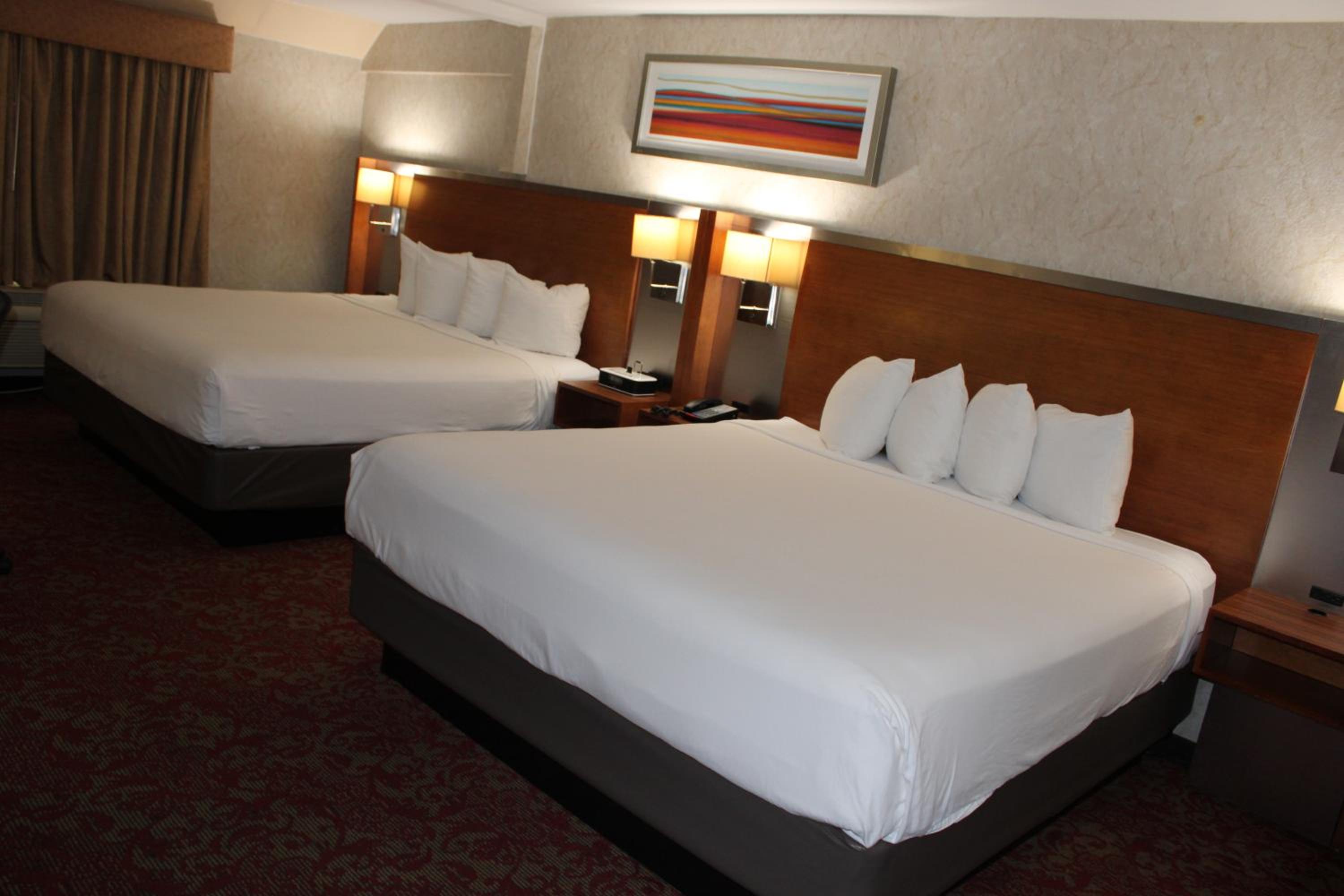 Quadruple Room With Two King Beds - Non Smoking photo 1