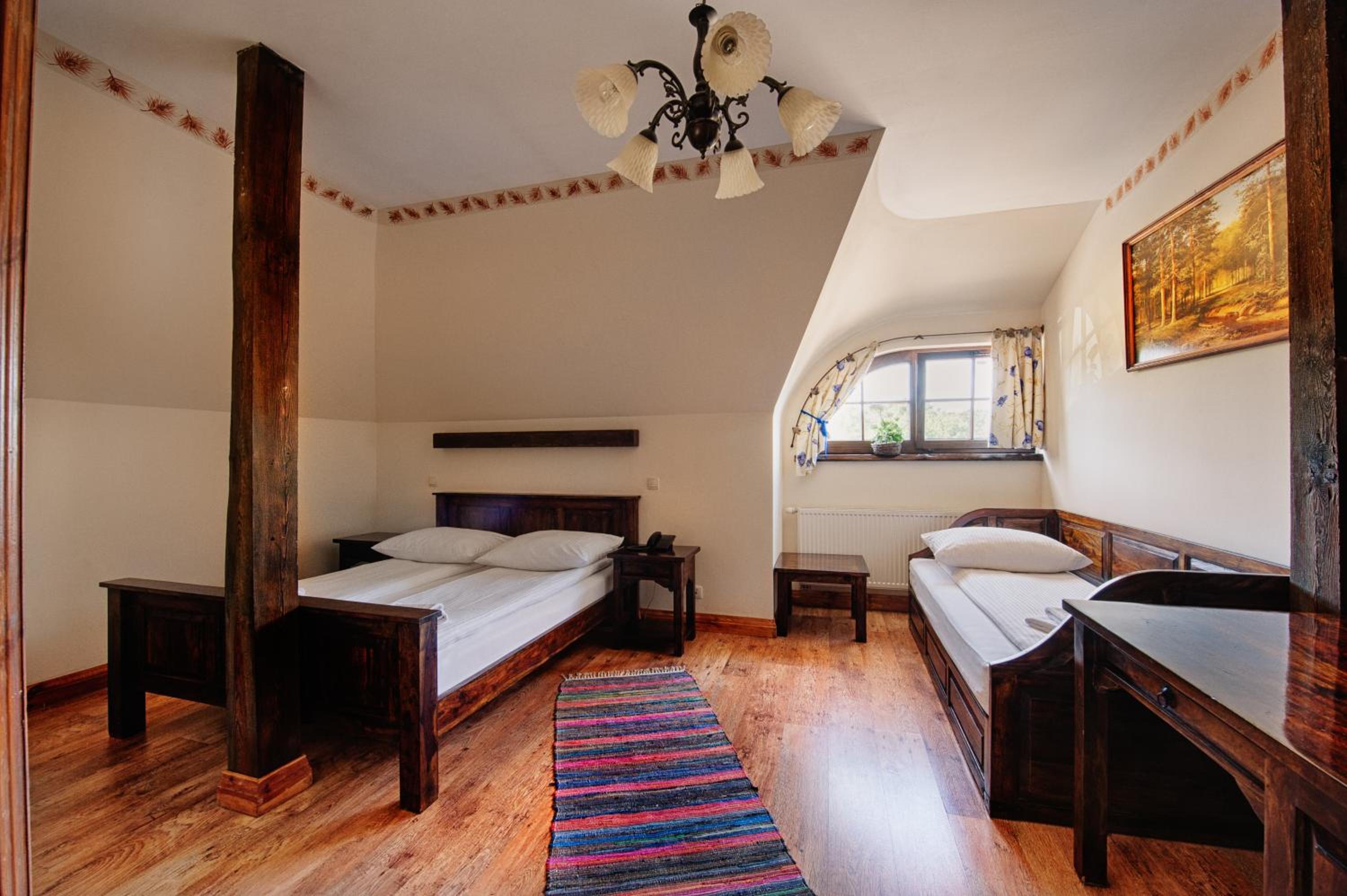Double Room - Photo 18