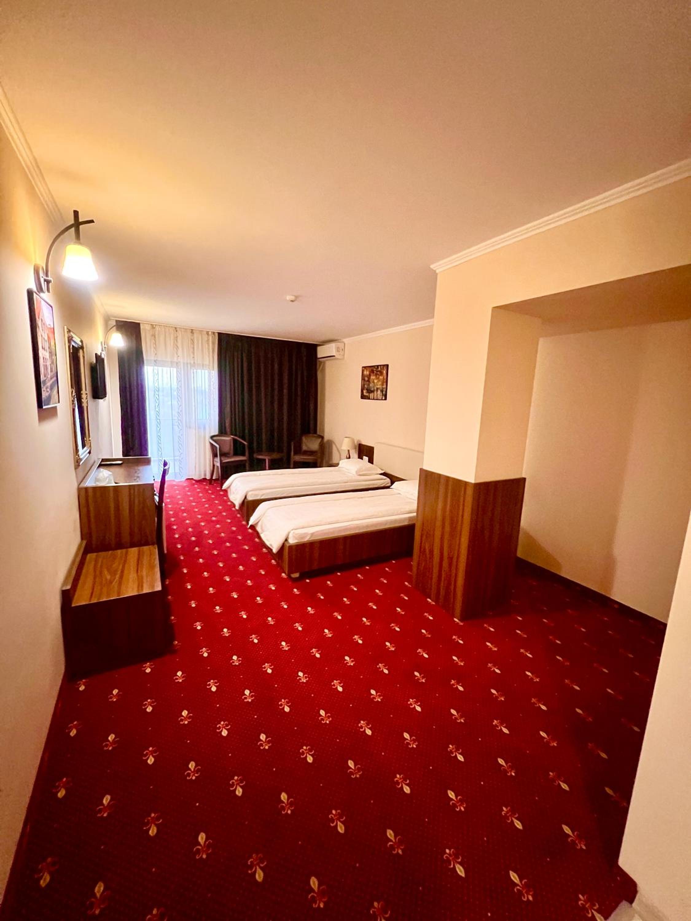 Twin Room with Balcony photo 1