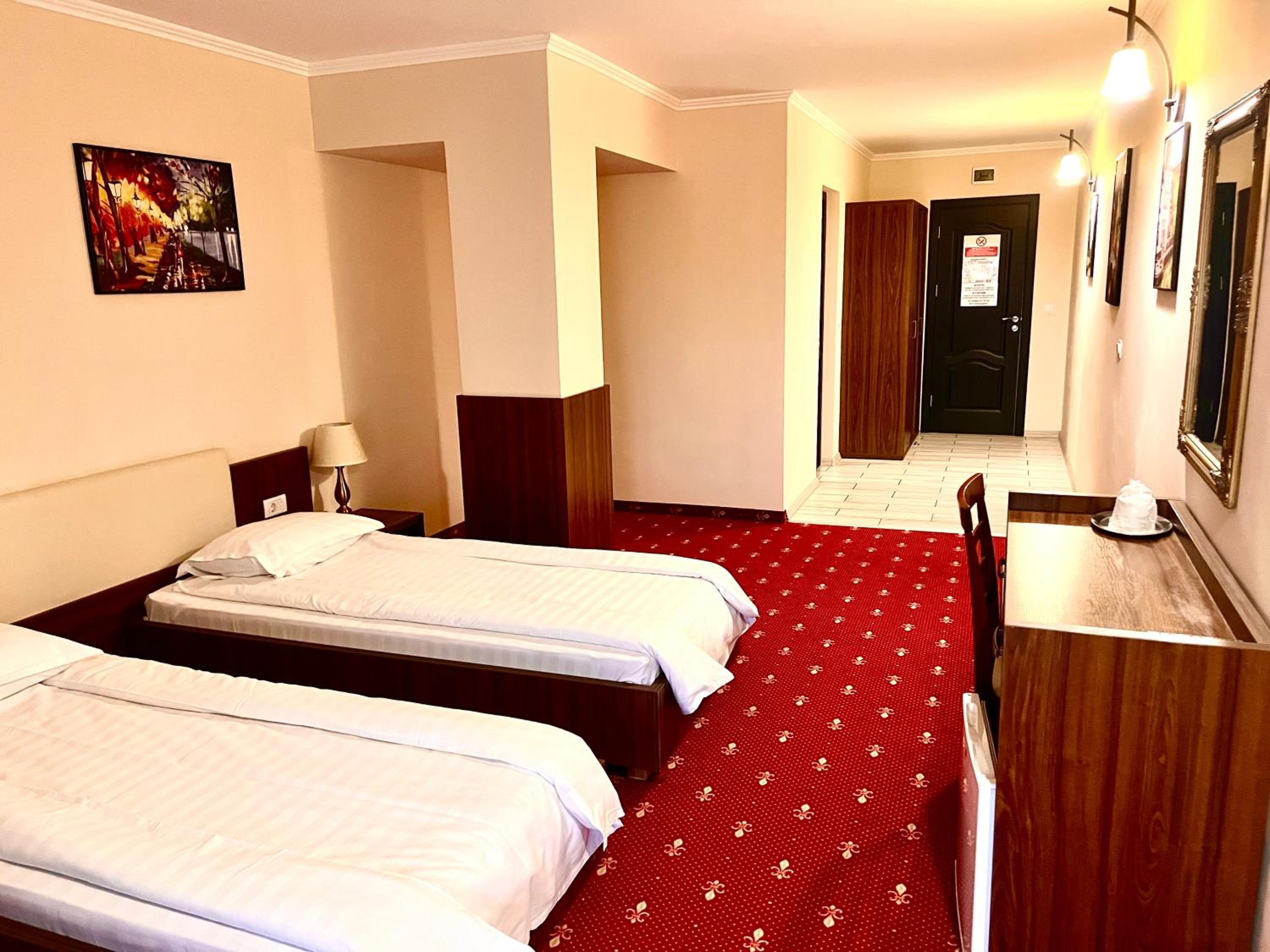 Twin Room with Balcony photo 2