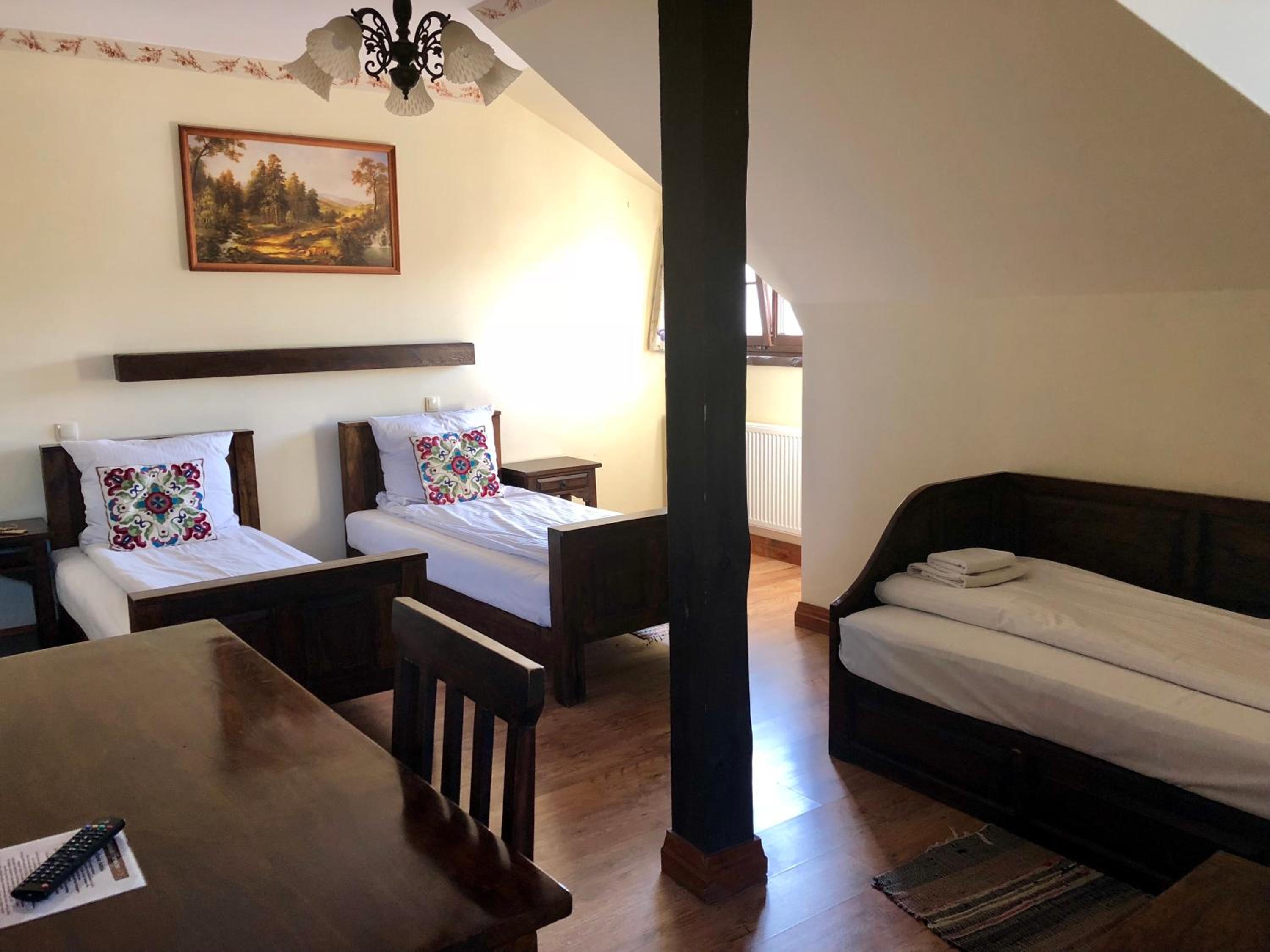Double Room - Photo 15
