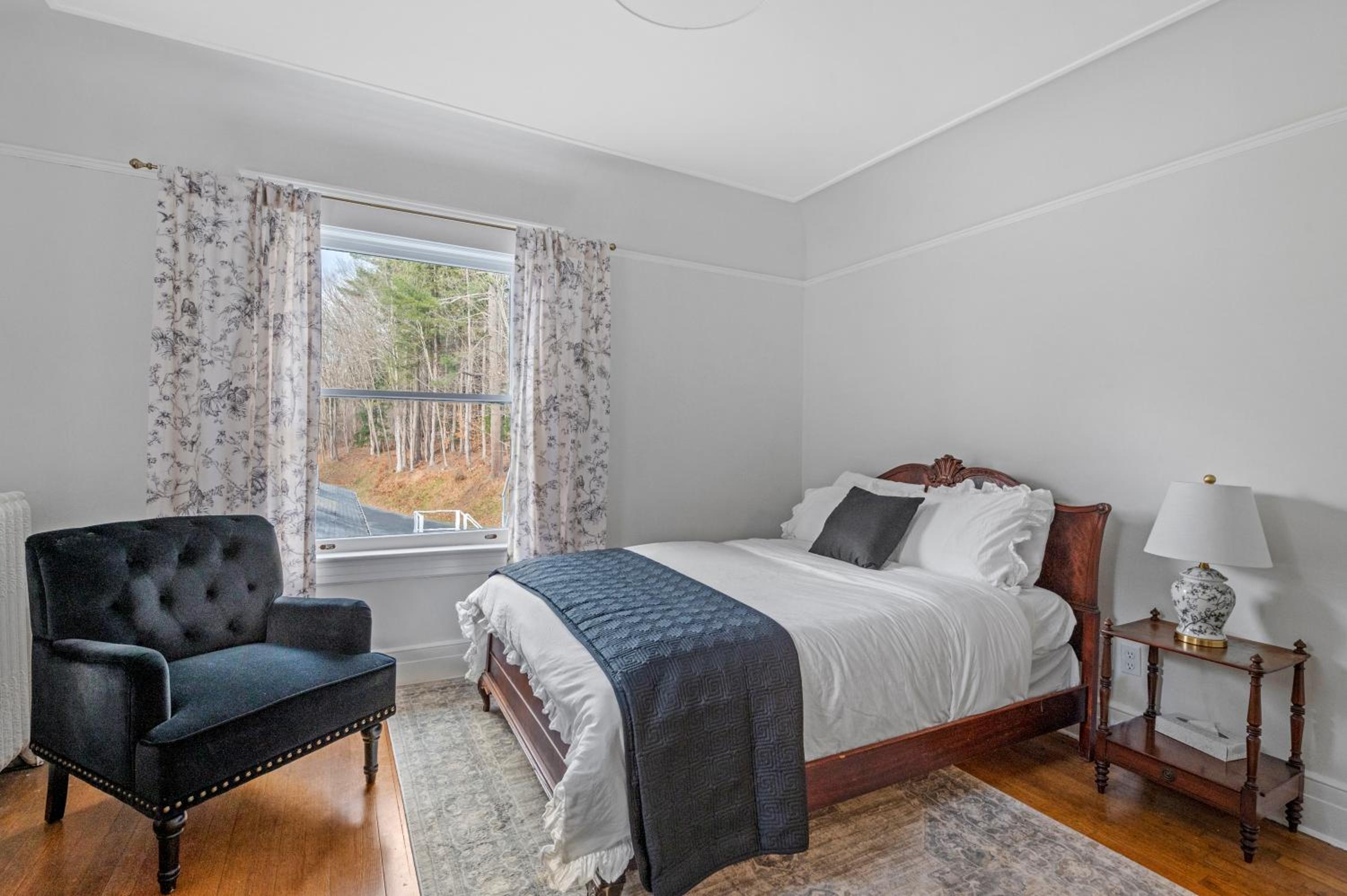 Mansion Room 1