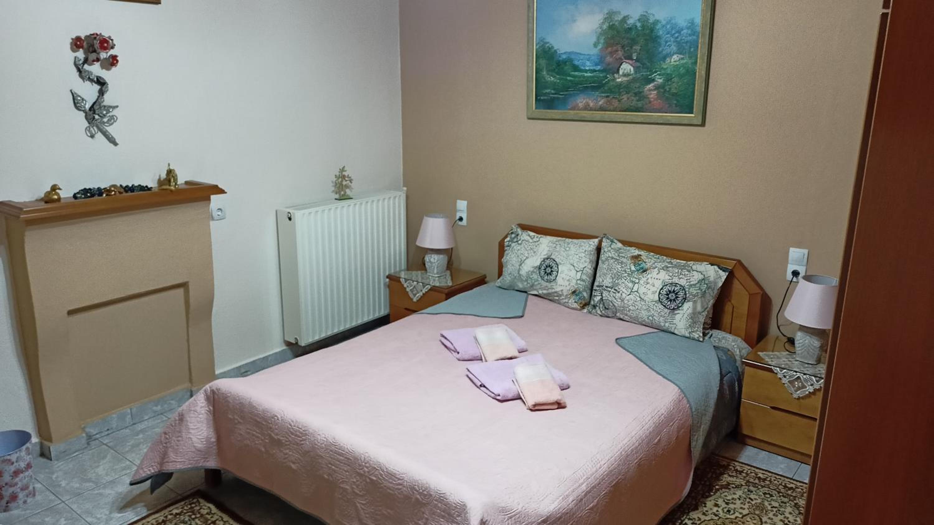 Two-Bedroom House - Photo 3