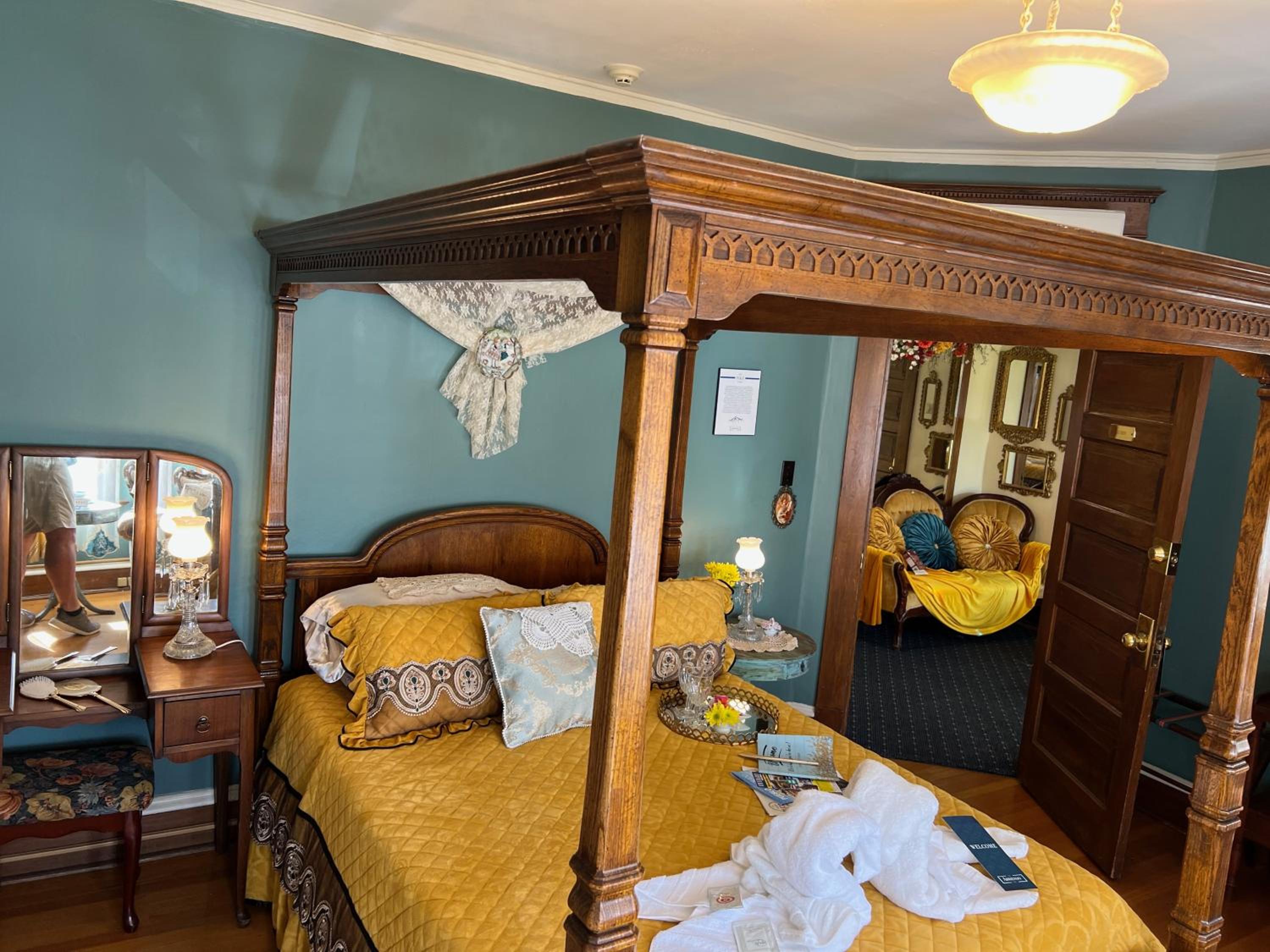 Suite with Garden View - Photo 7
