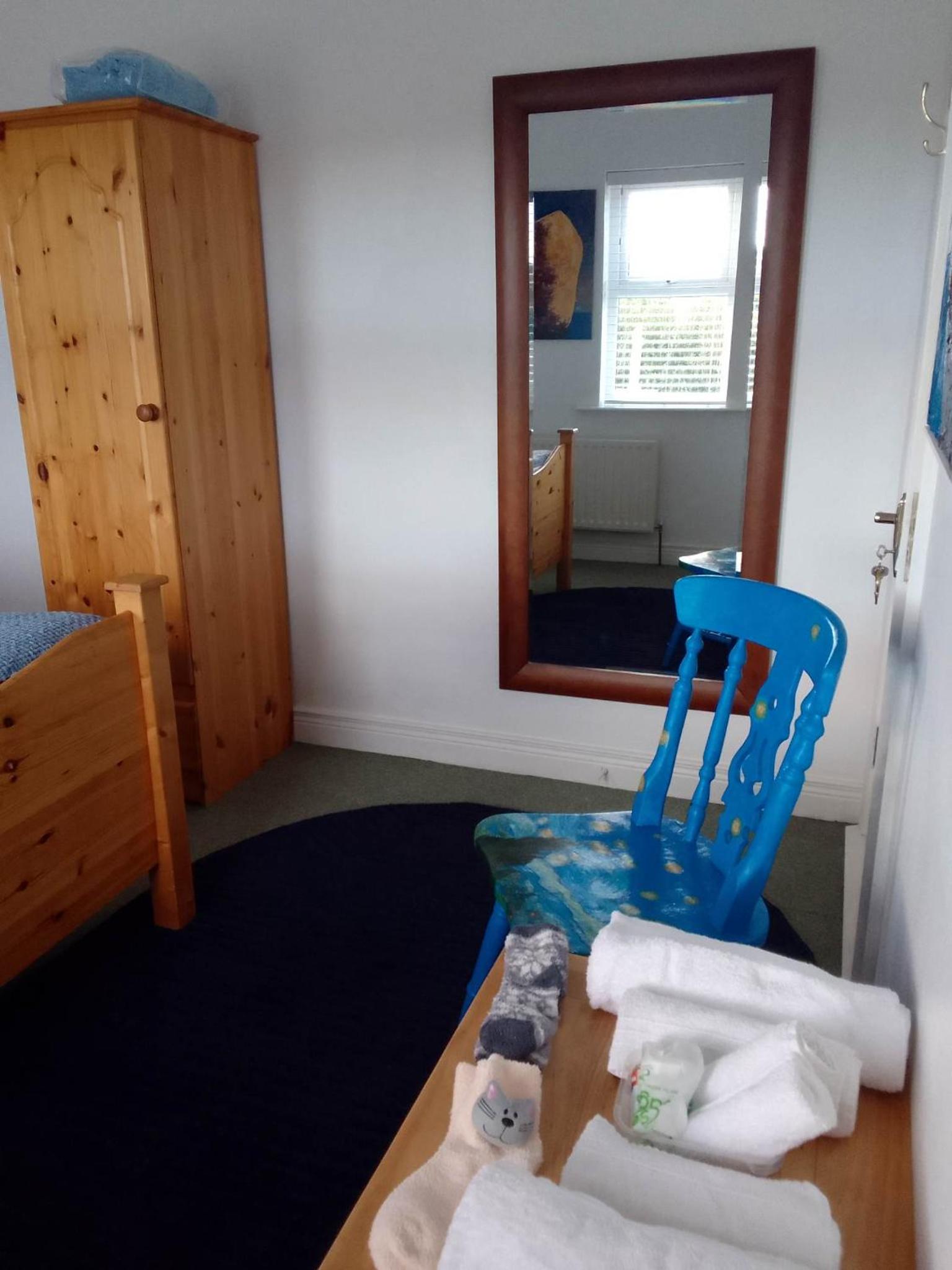 Double Room with Private Bathroom - Photo 1
