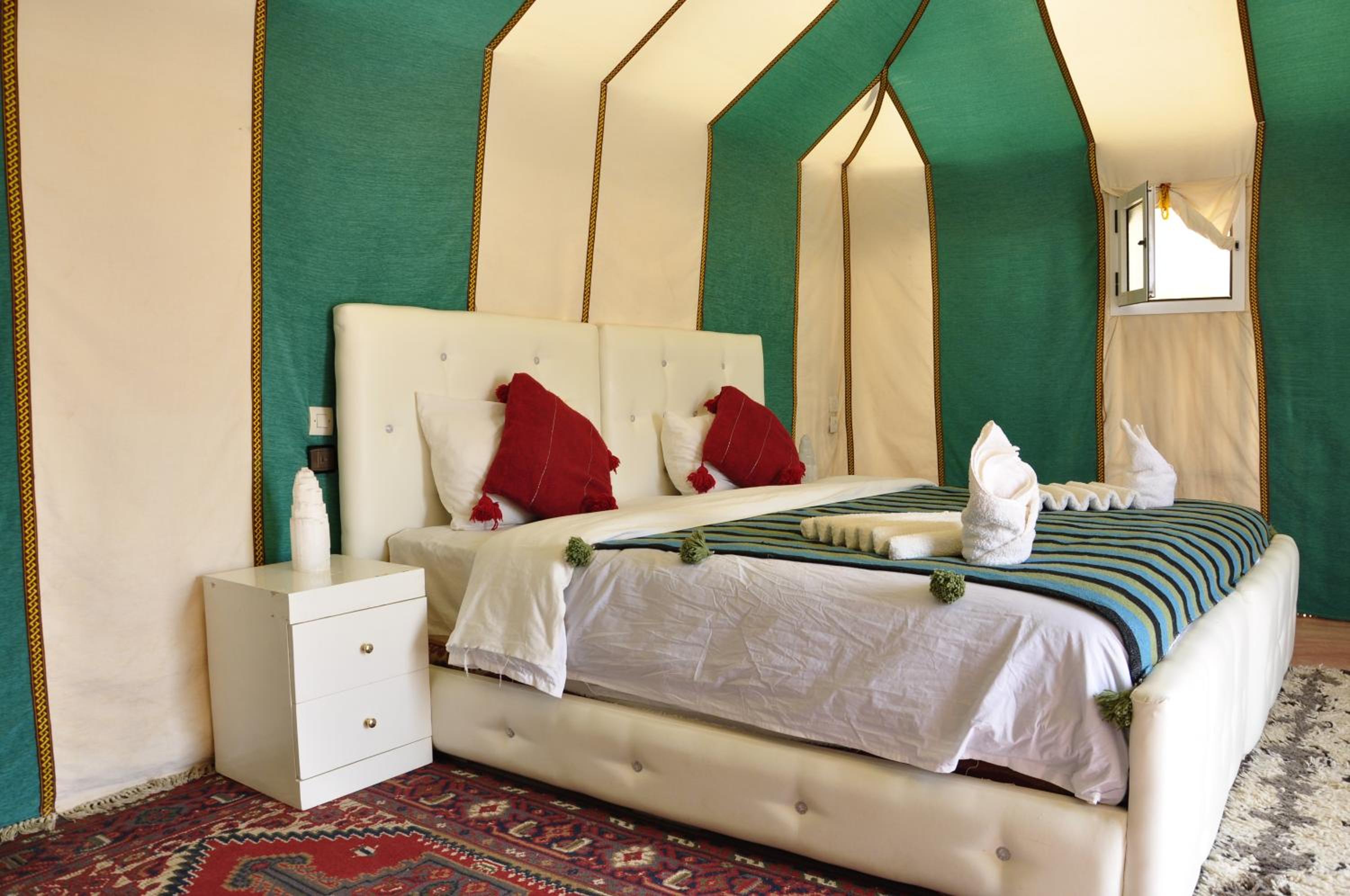 Quadruple Room - Photo 8