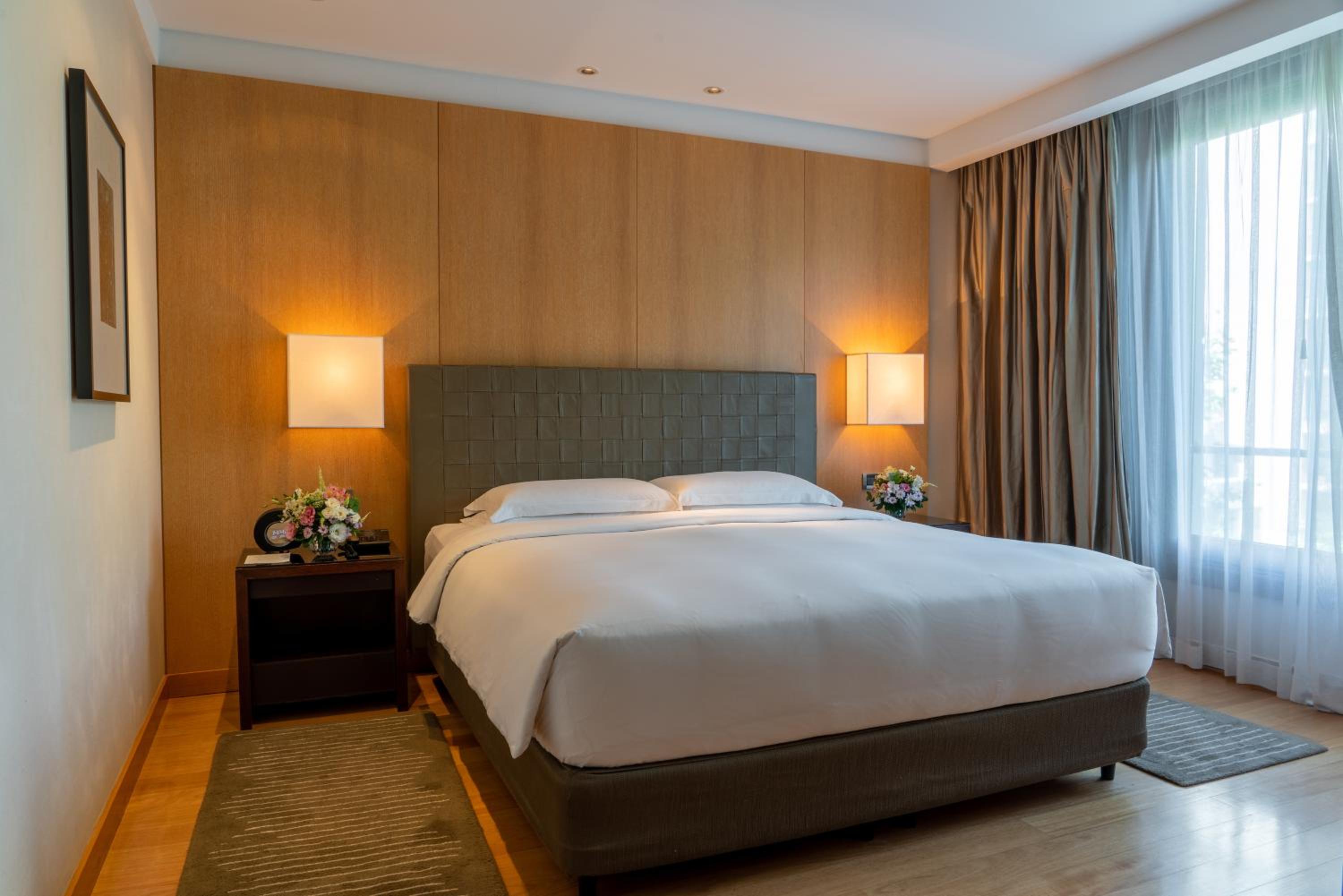 Executive Suite