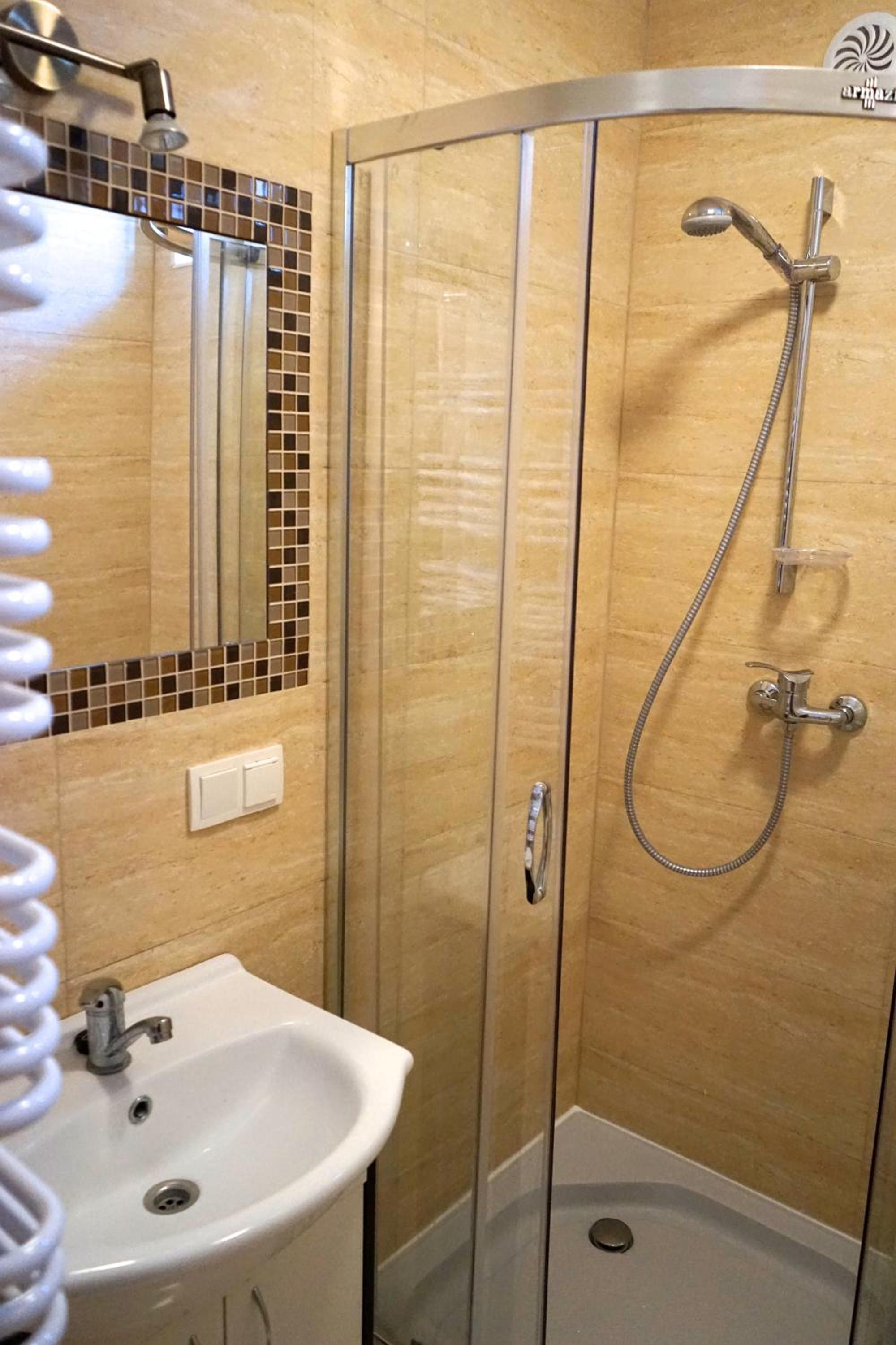 Double Room with Private Bathroom photo 2