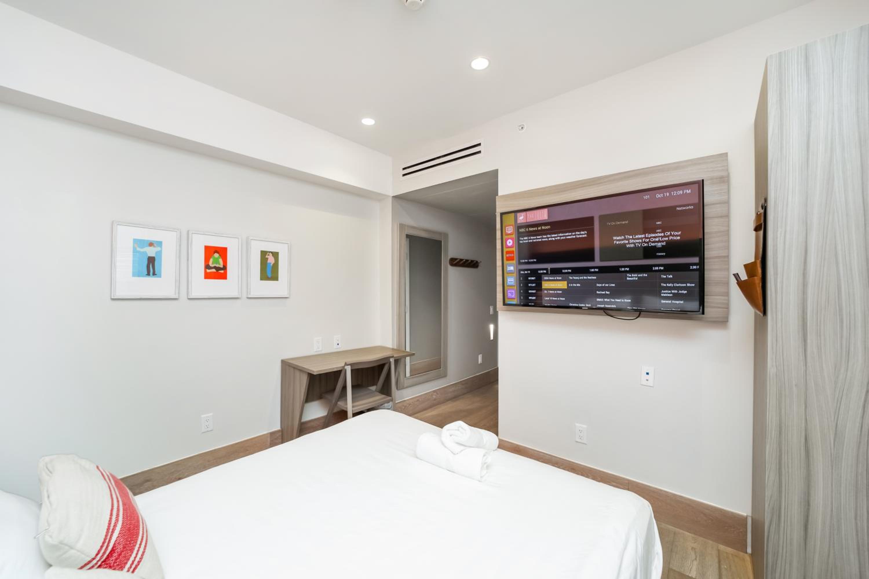 Queen Room - Disability Access