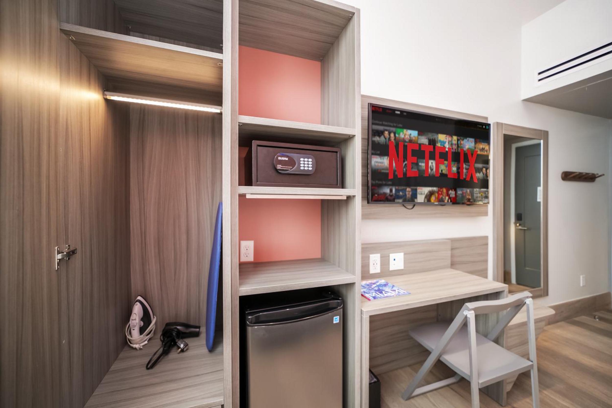 Double Room thumbnail 6
