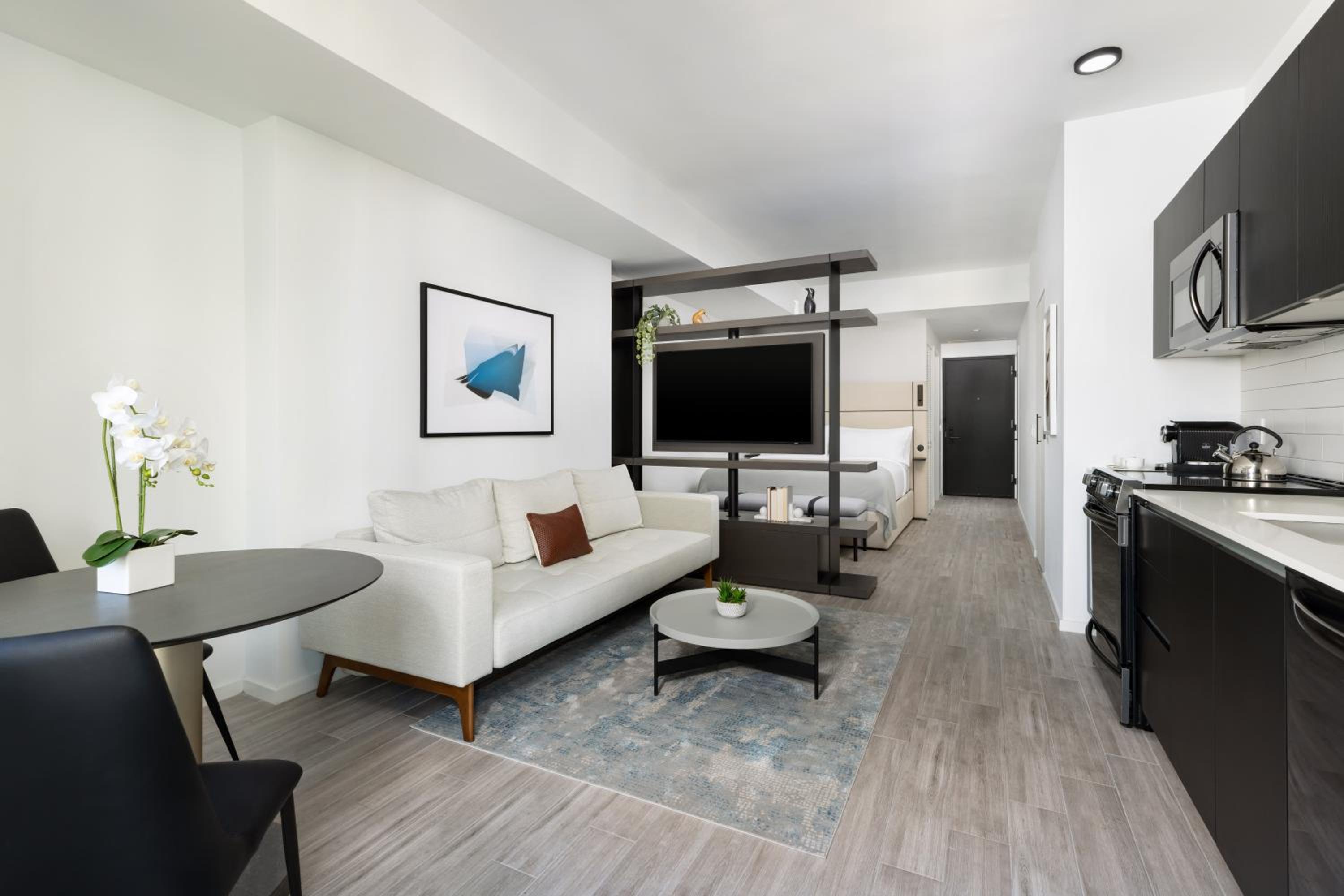 Bay View Studio Suite with King Bed