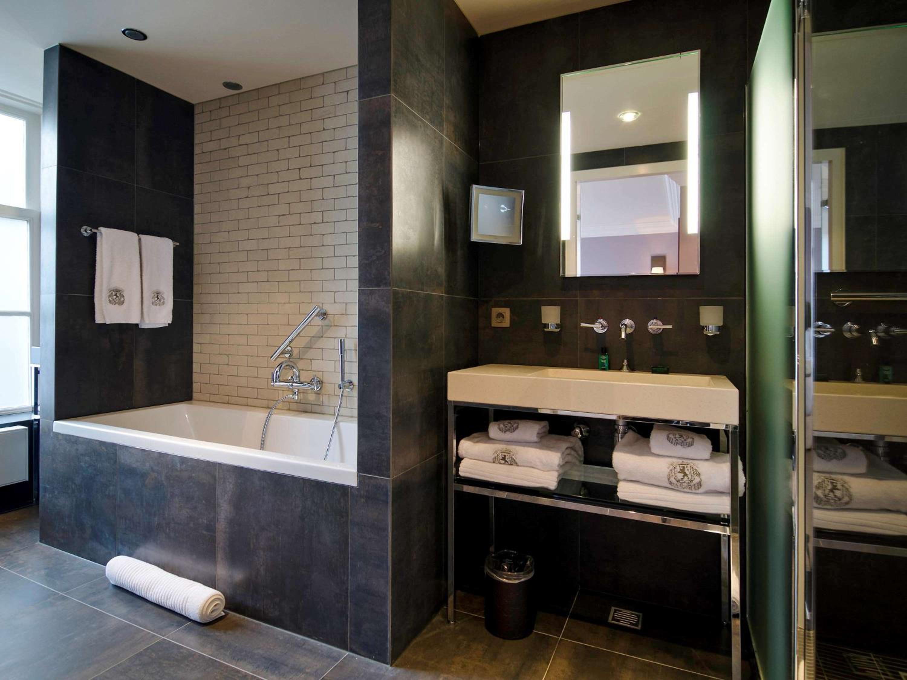 Canal House Duplex With King Bed photo 3