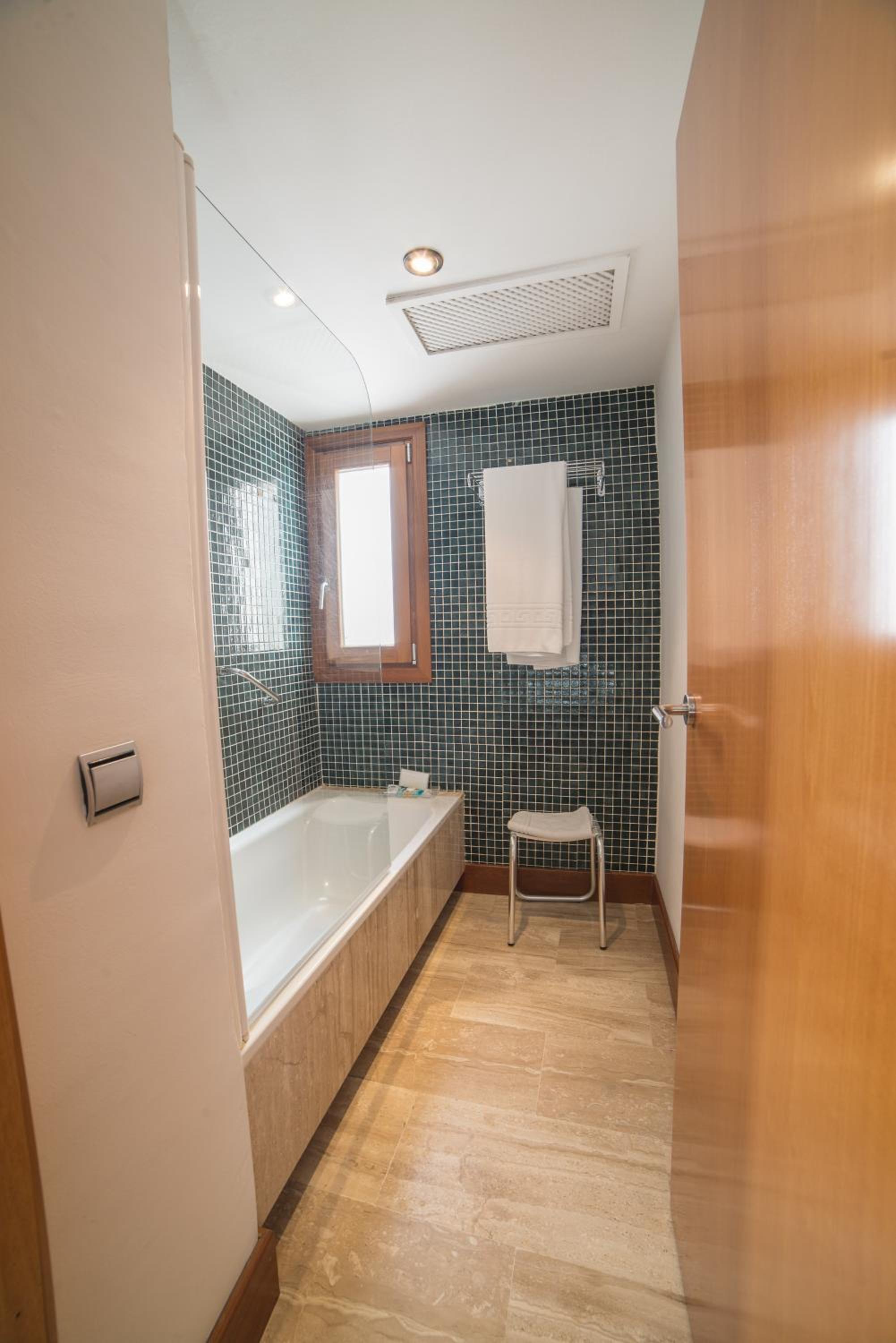 Junior Suite - Photo 8
