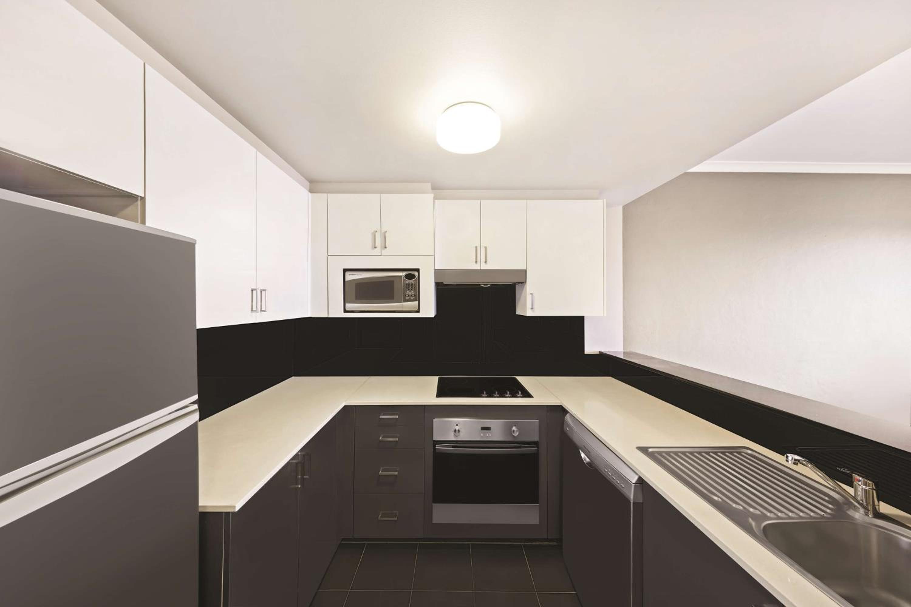1 Bedroom Apartment with Balcony and View