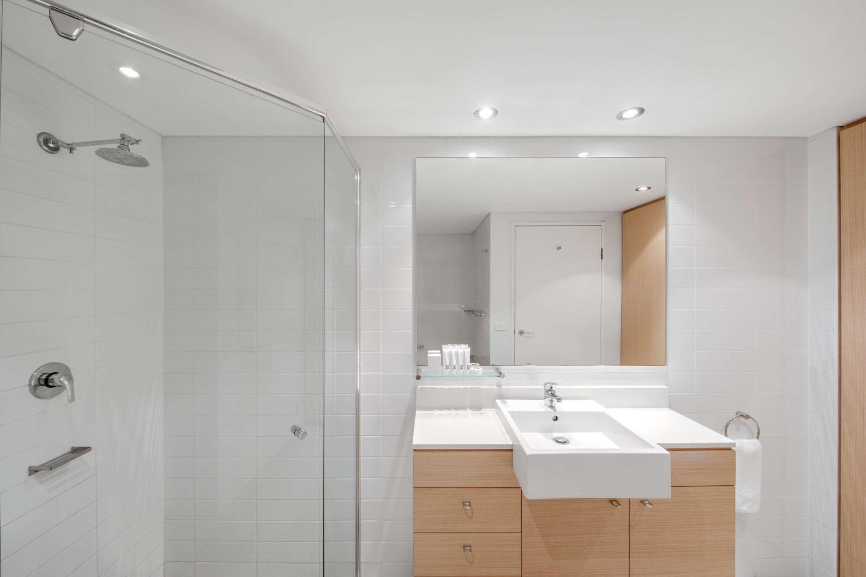One-Bedroom Apartment - Photo 14