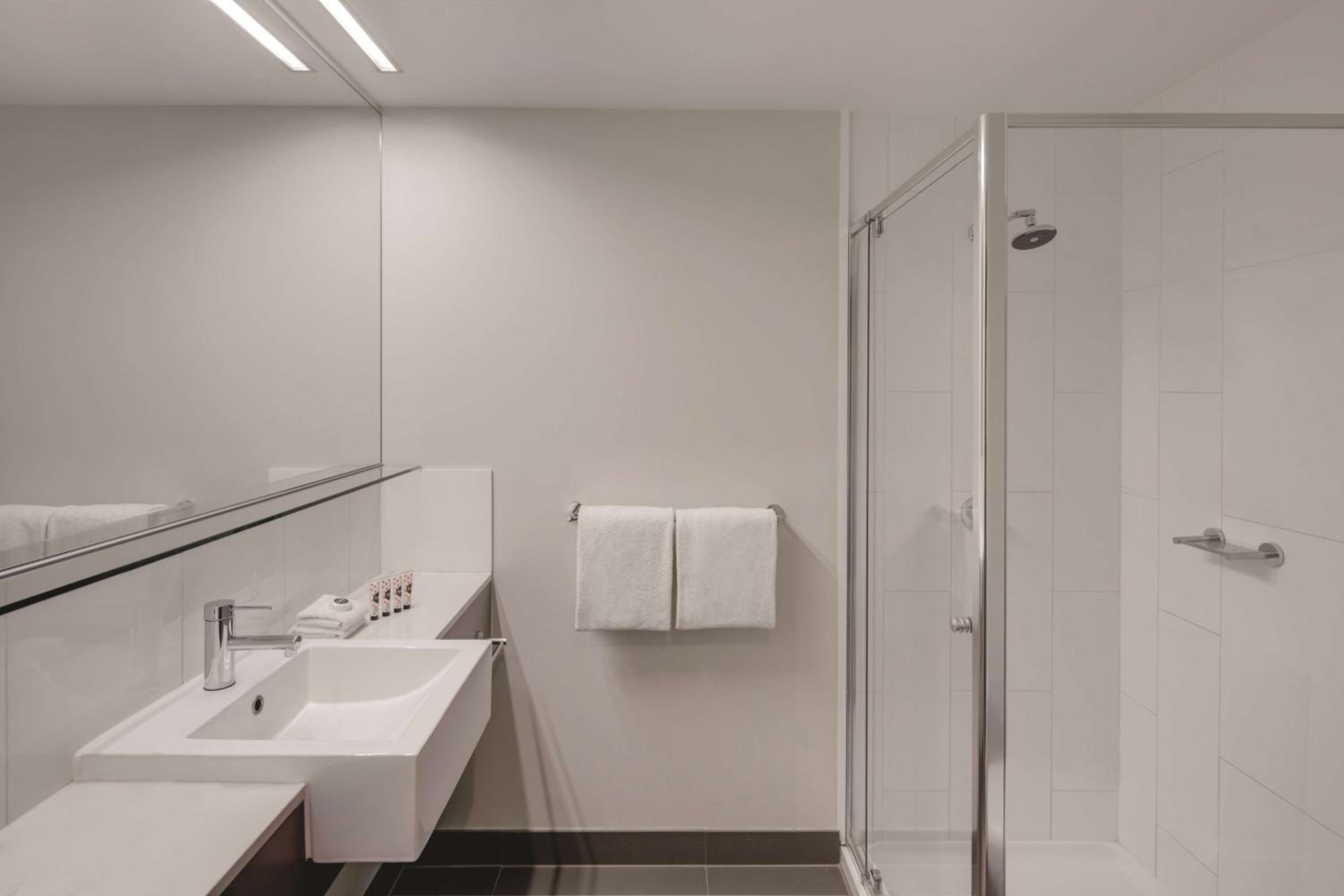 Standard Triple Room - Photo 2