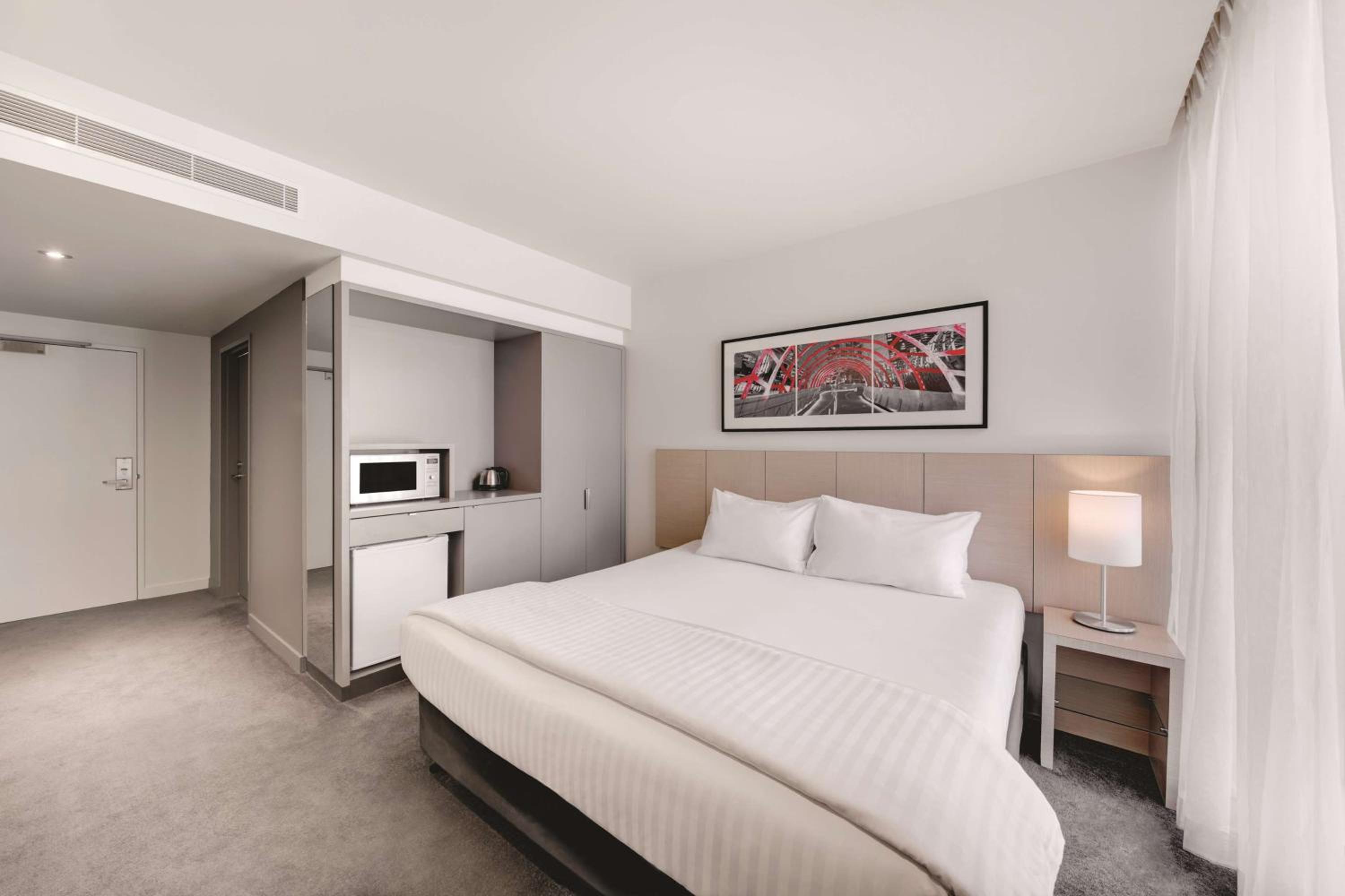Standard King Room - Photo 1