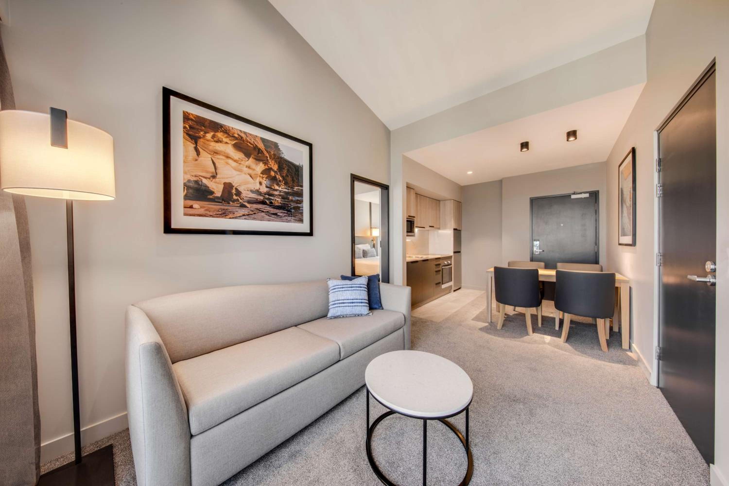 One-Bedroom Apartment - Photo 8