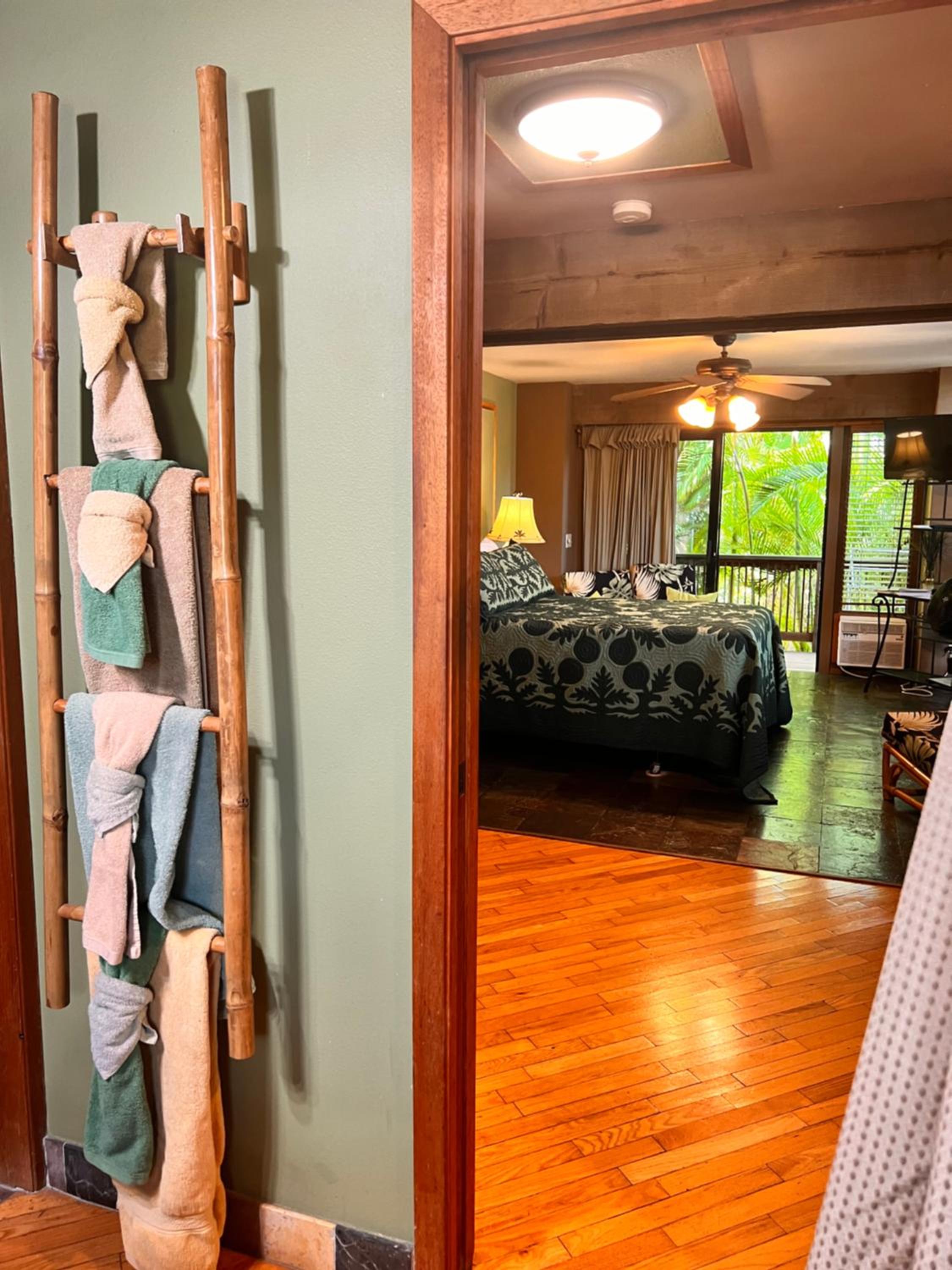 Deluxe Queen Room - Photo 6