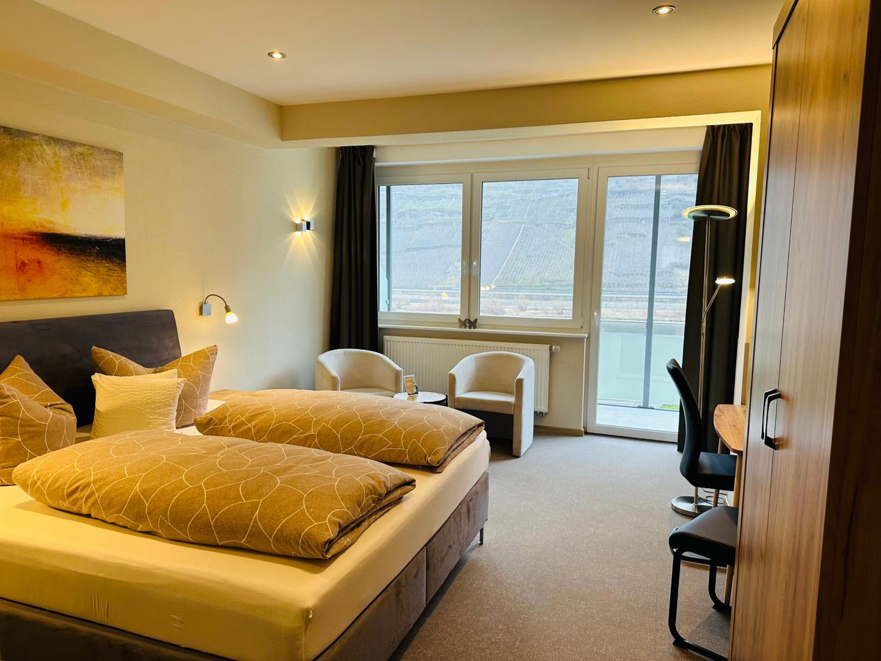 Standard Double Room photo 2