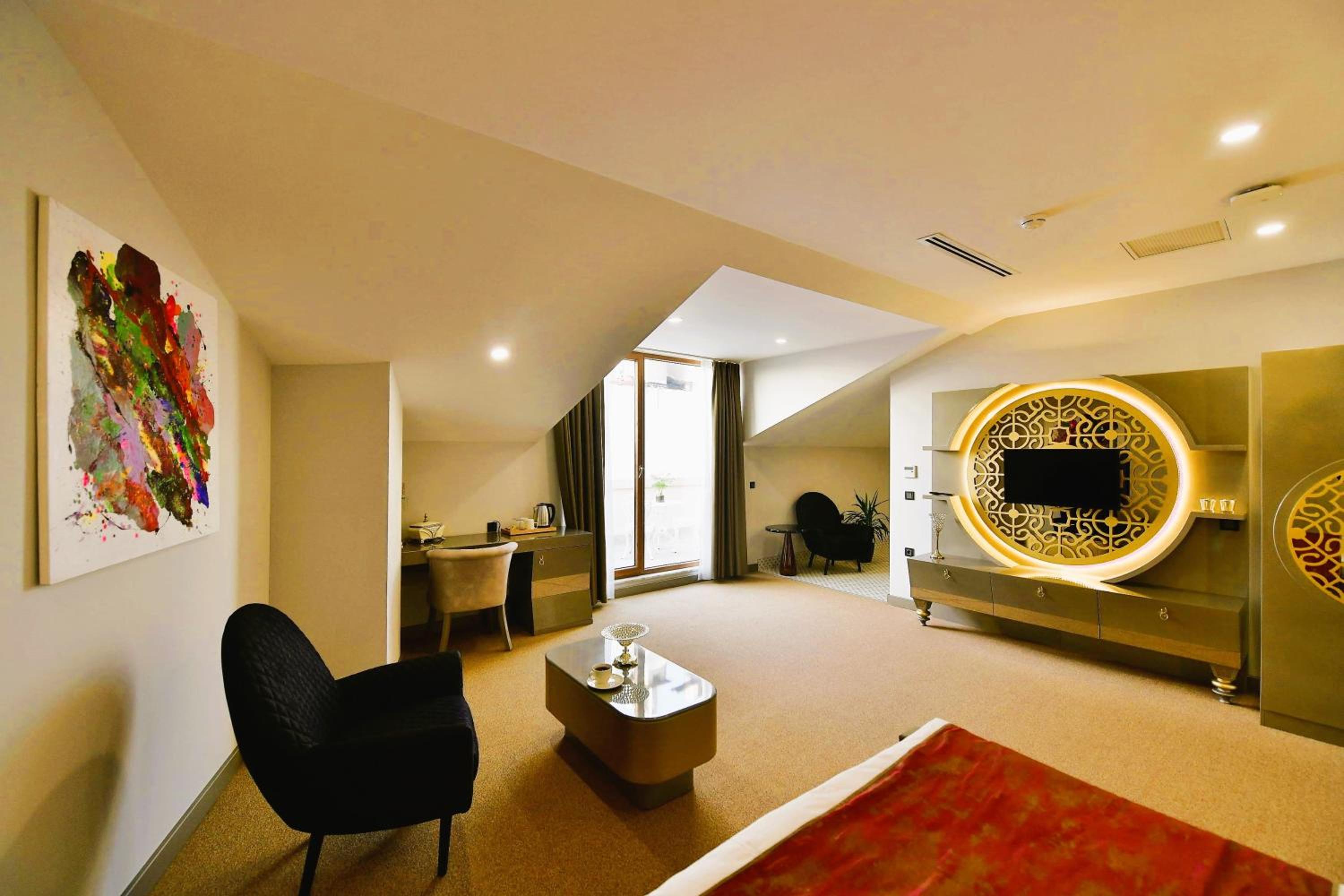 Executive Suite photo 2