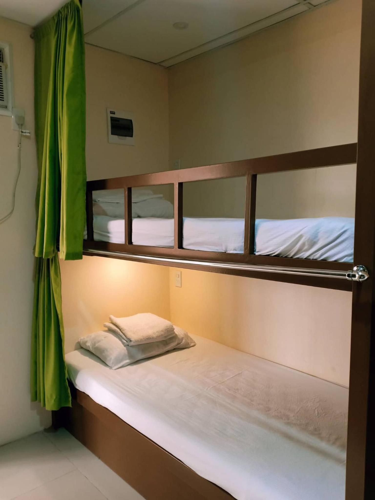 Quadruple Room - Photo 5