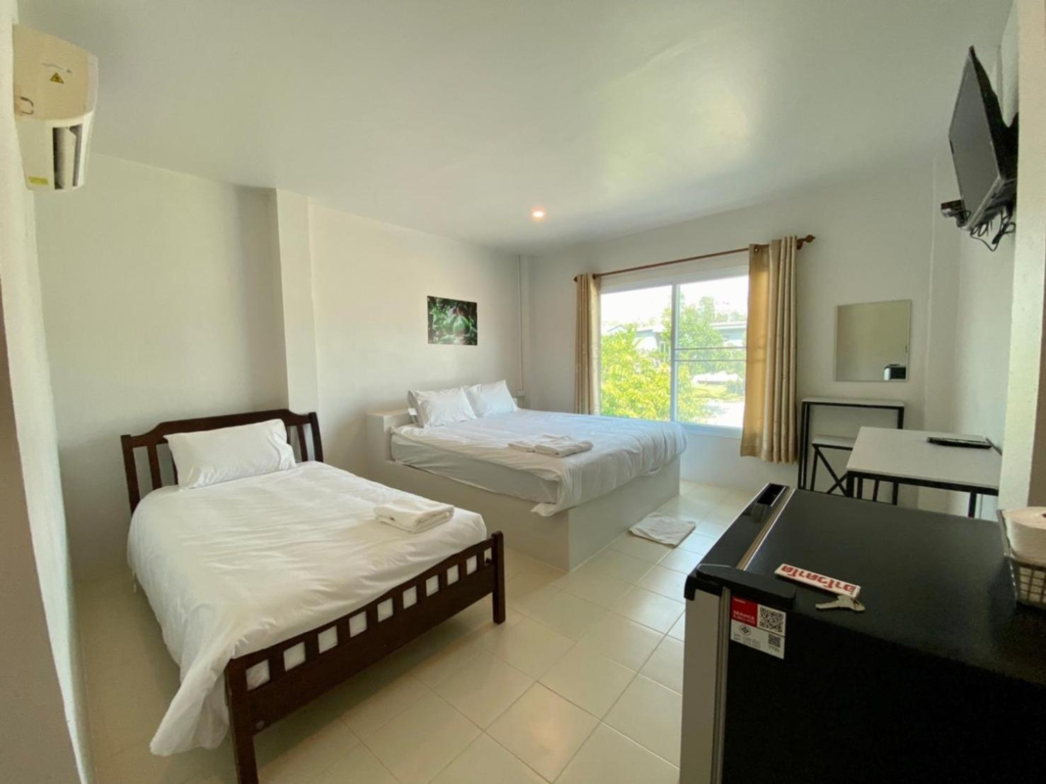 Standard Triple Room - Photo 3