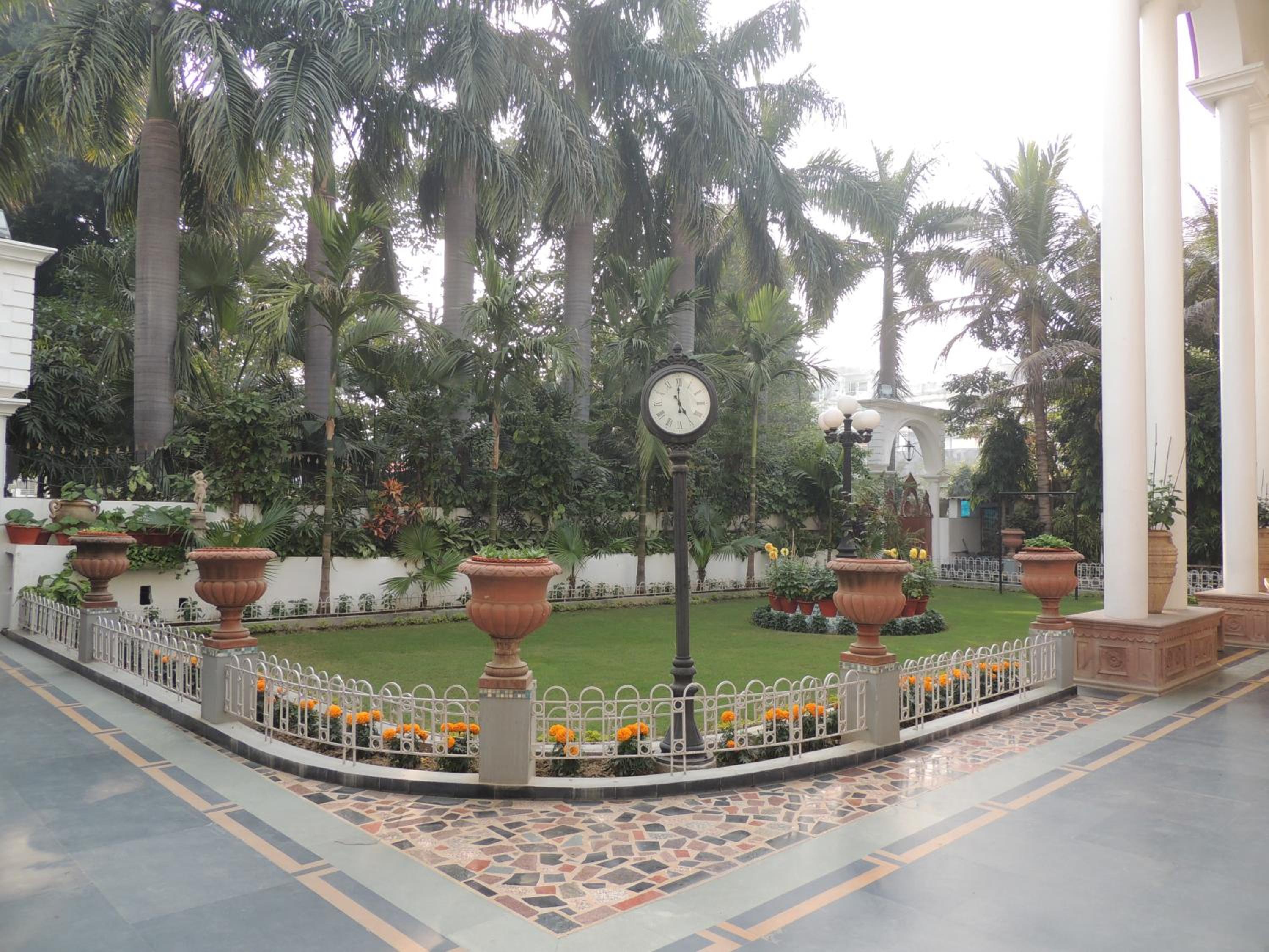 King Room with Garden View photo 2