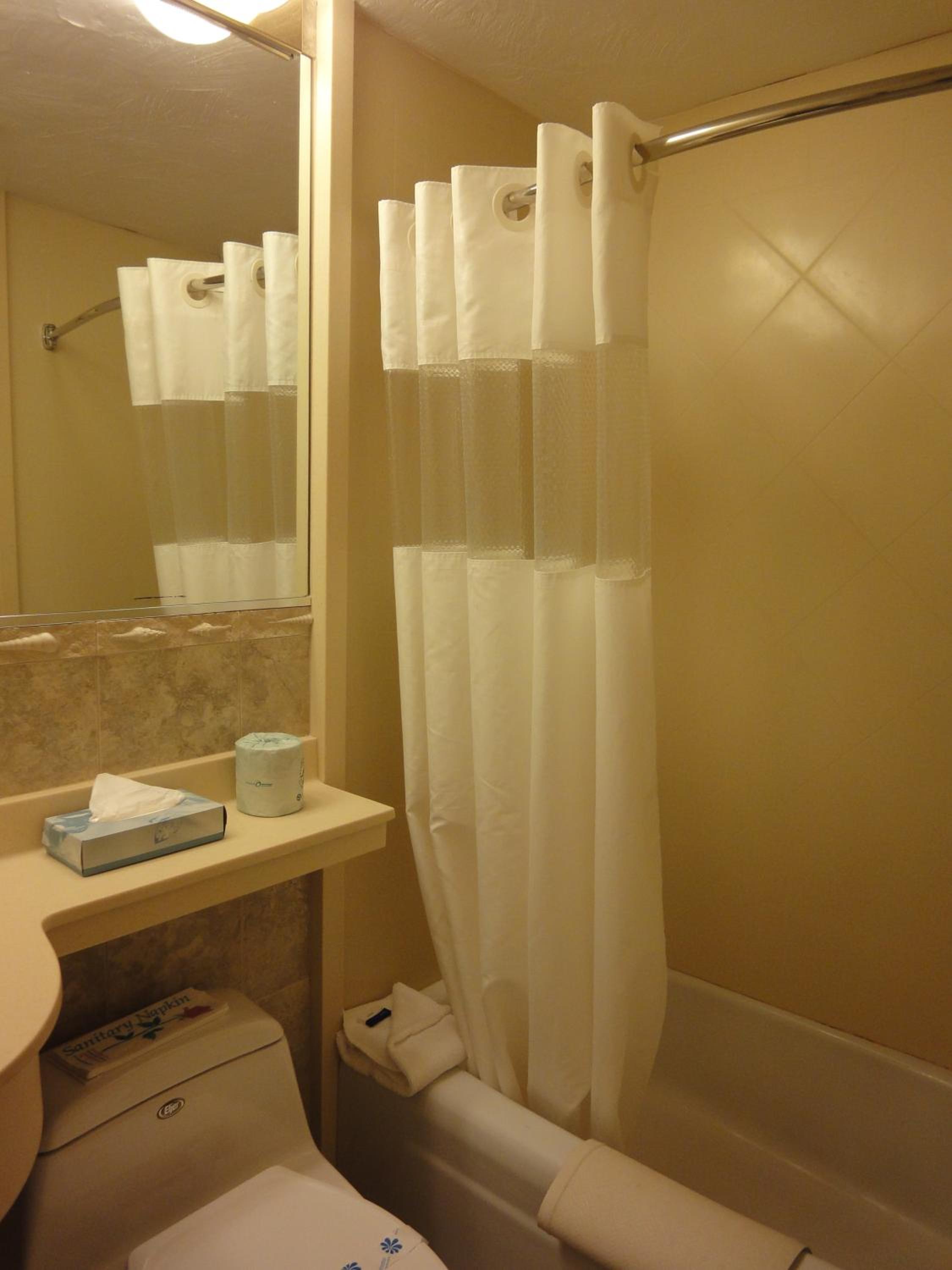 Standard Double Room - Photo 7
