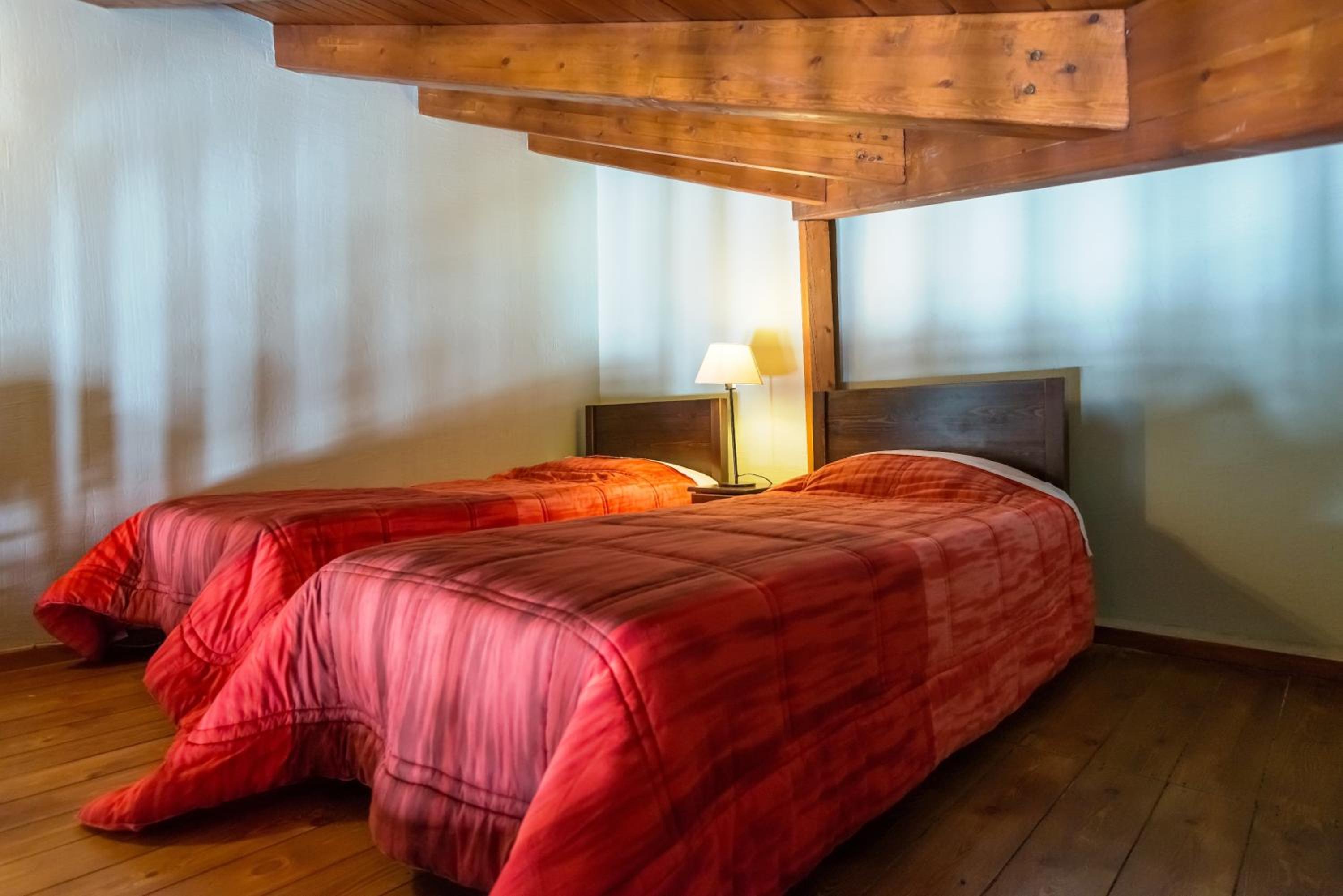 Quadruple Room with Fireplace - Photo 7