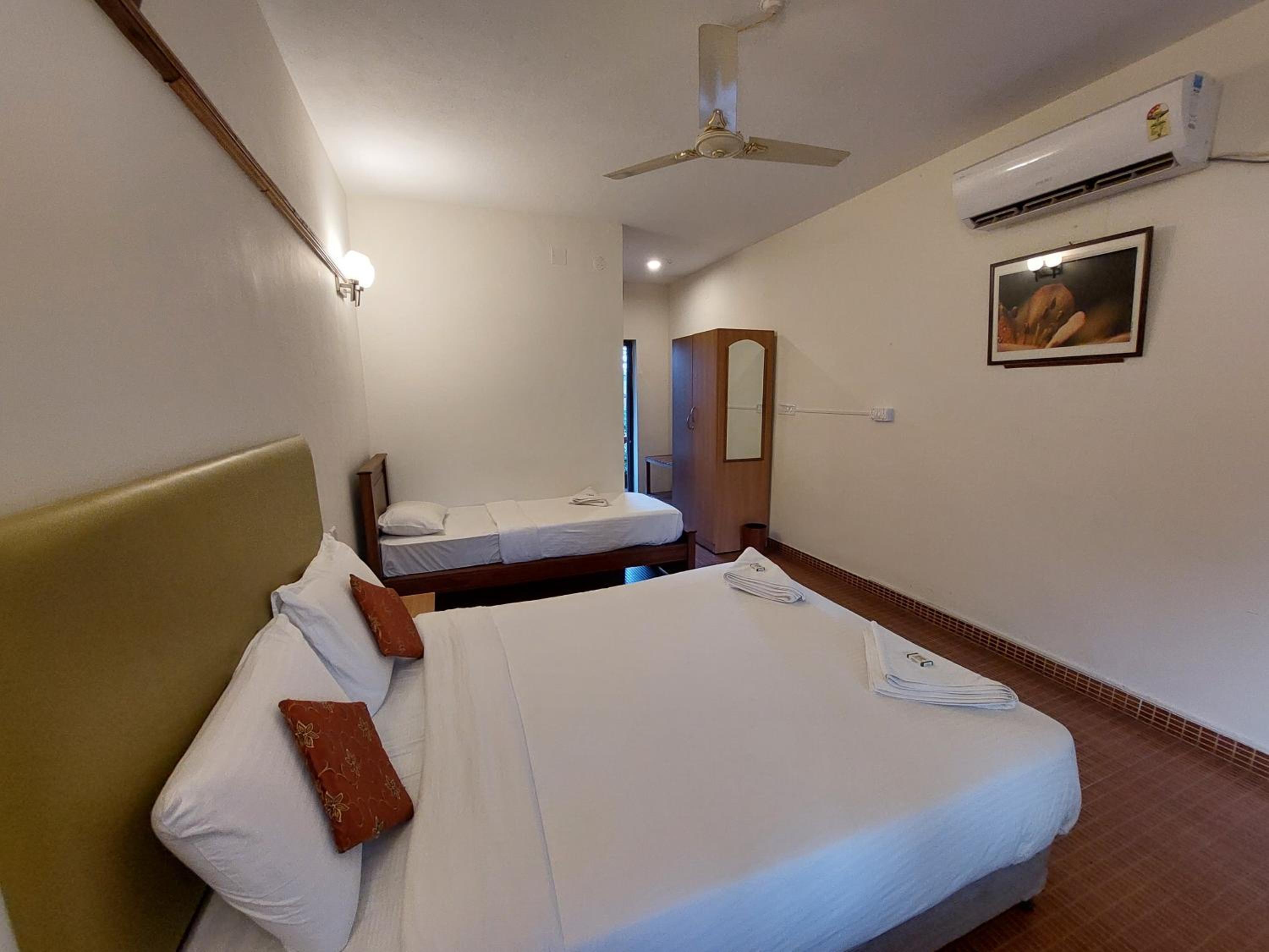 Triple Room - Photo 7