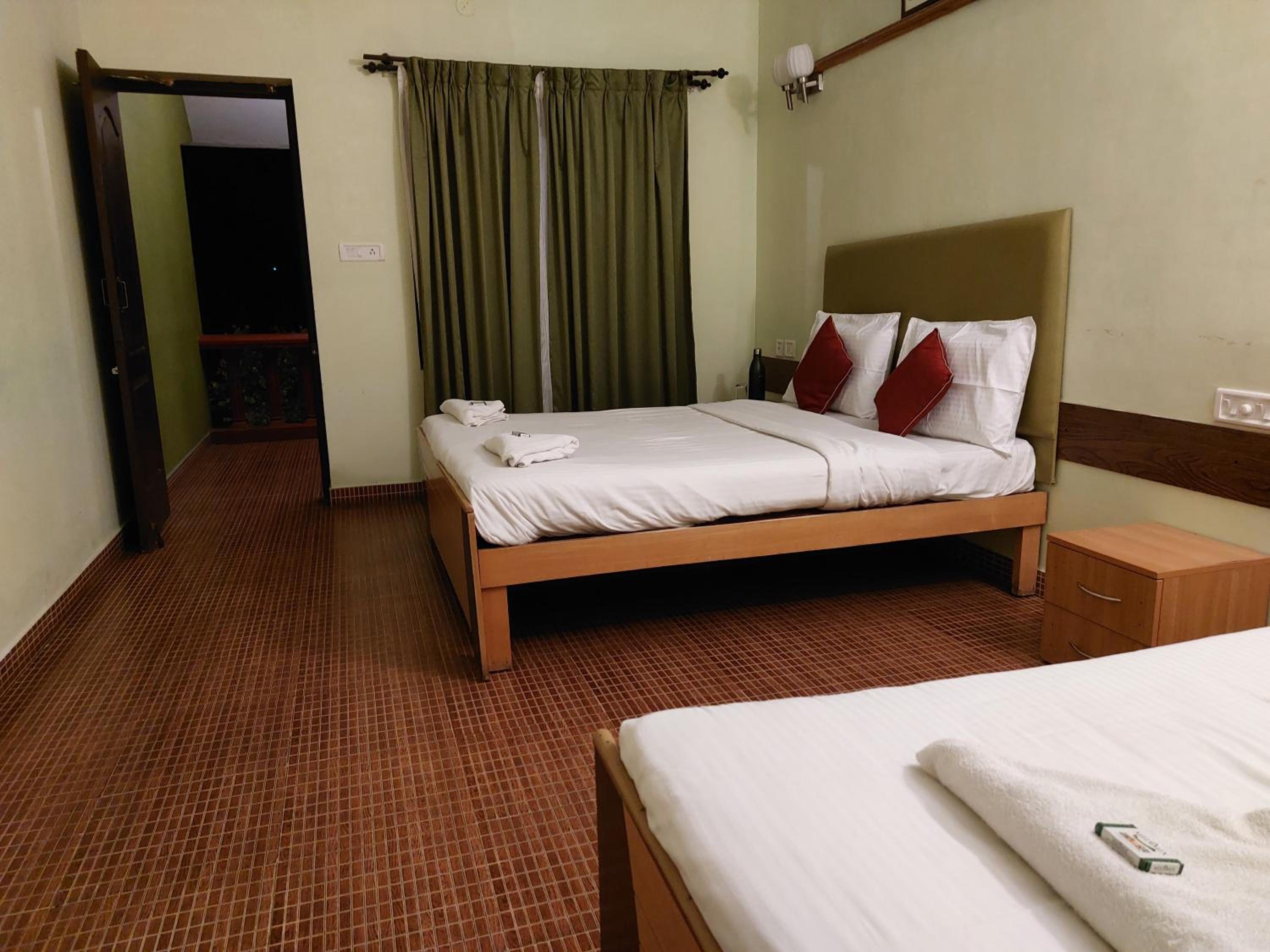 Triple Room - Photo 6