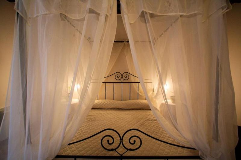 Large Double Room photo 2