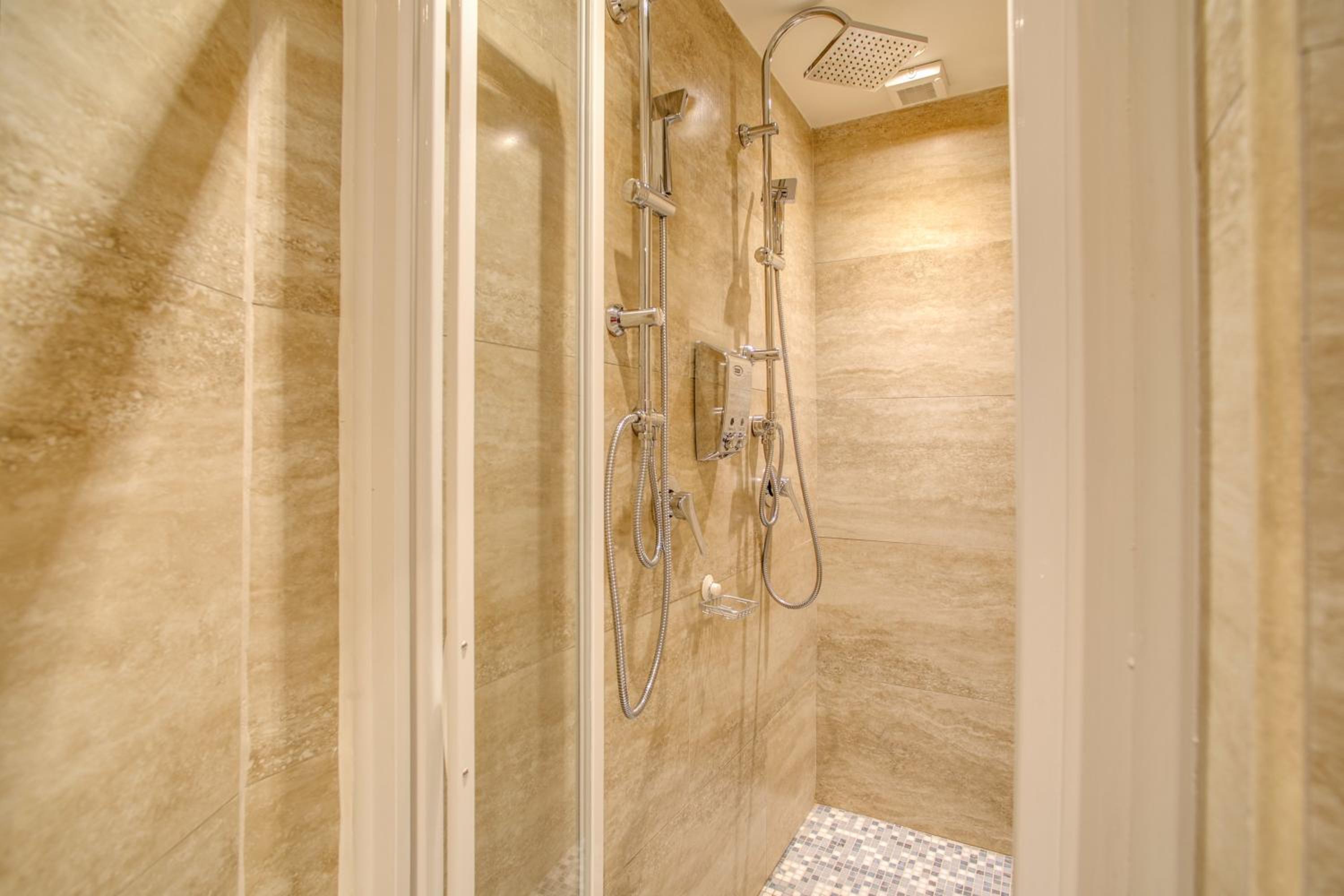 Double or Twin Room with Terrace photo 2