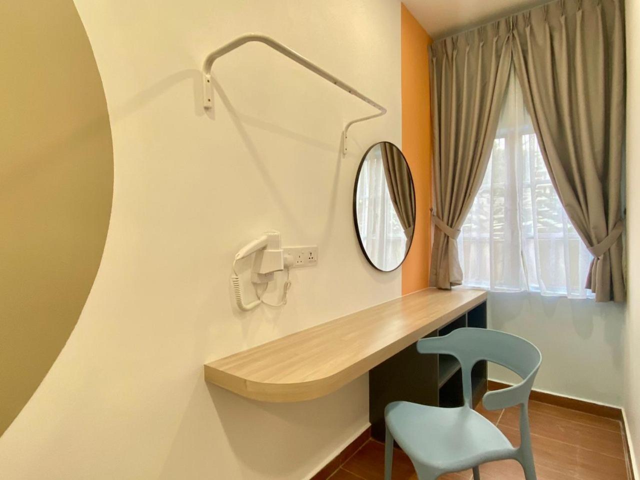 Double Room - Photo 5