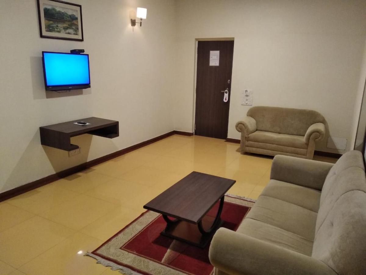 Deluxe King Room photo 3