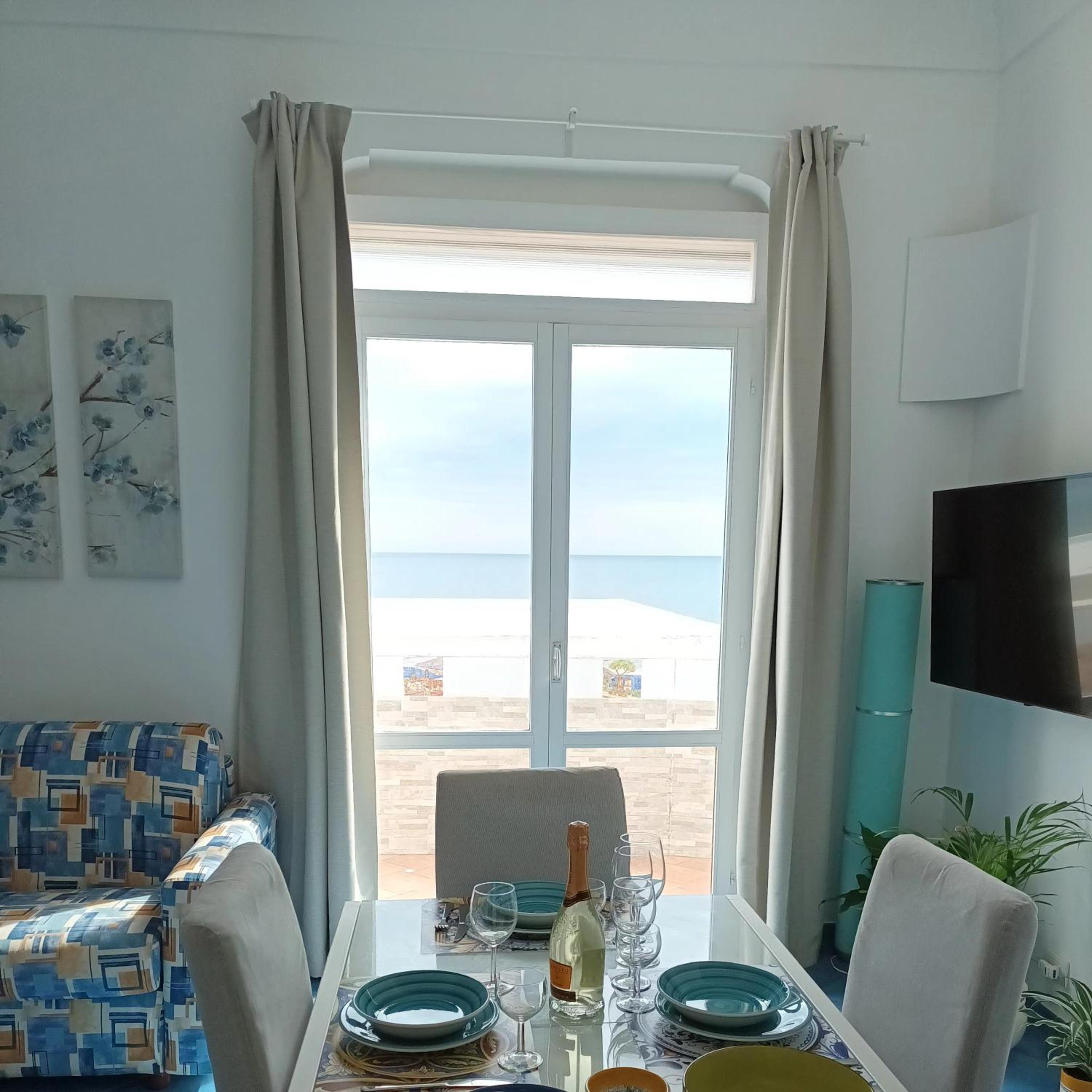 One-Bedroom House - Photo 25
