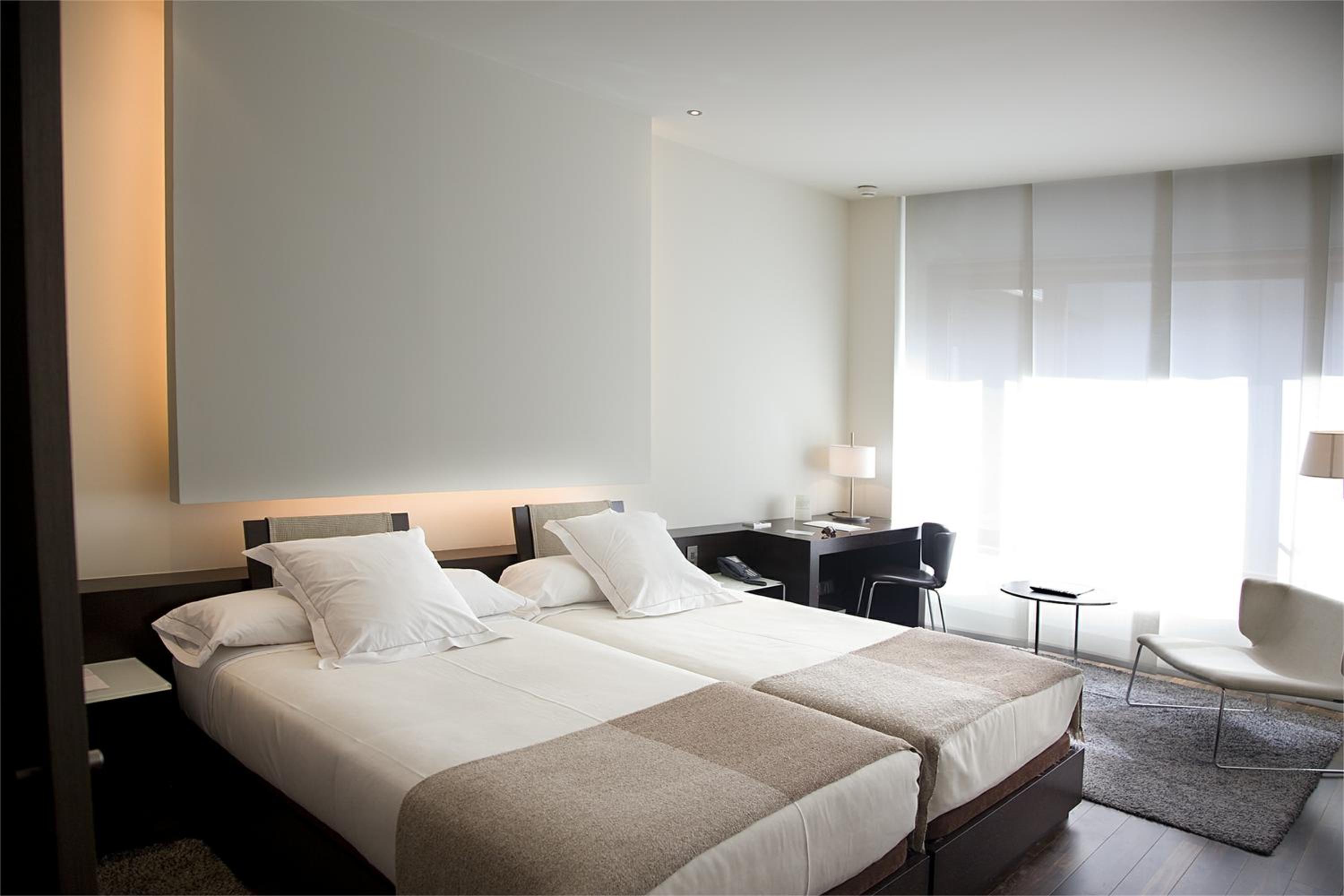 Standard Double Room - Photo 3