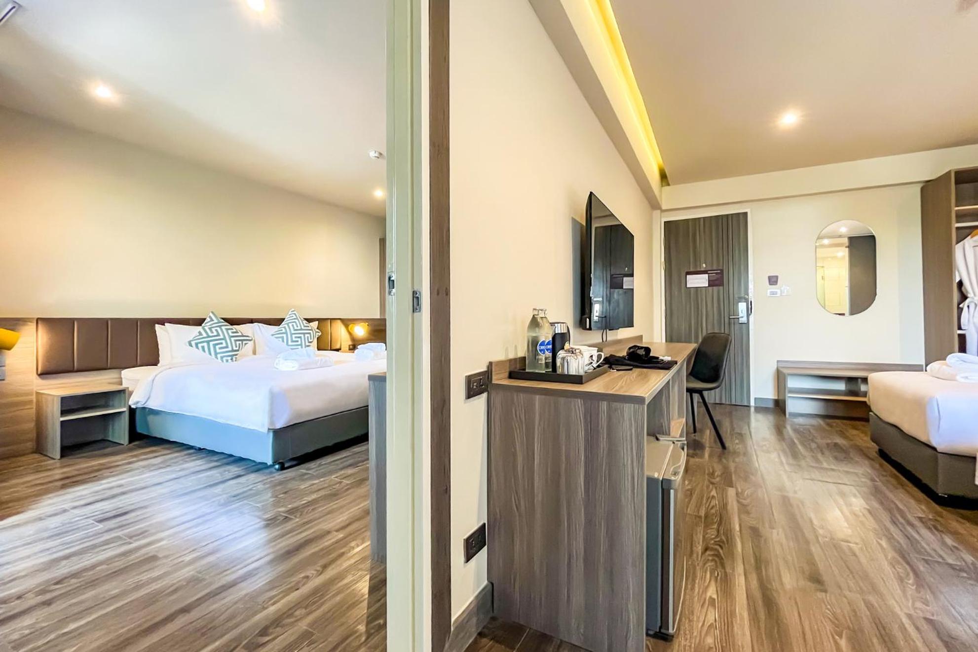 Deluxe Family Room