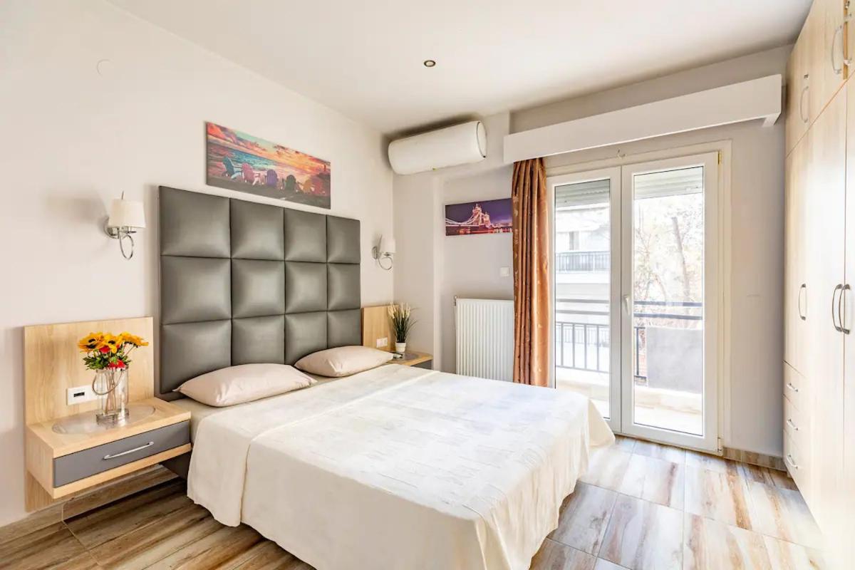 One-Bedroom Apartment - Photo 8