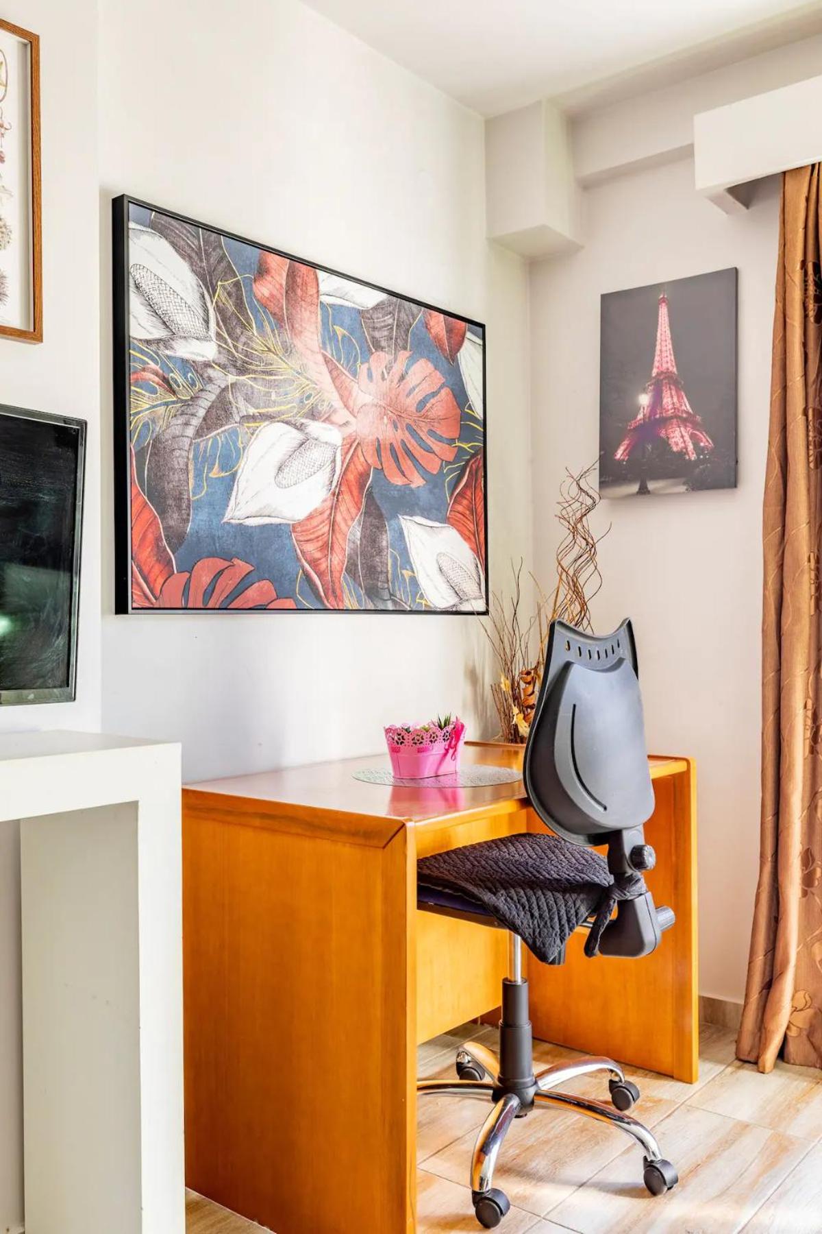 One-Bedroom Apartment - Photo 17