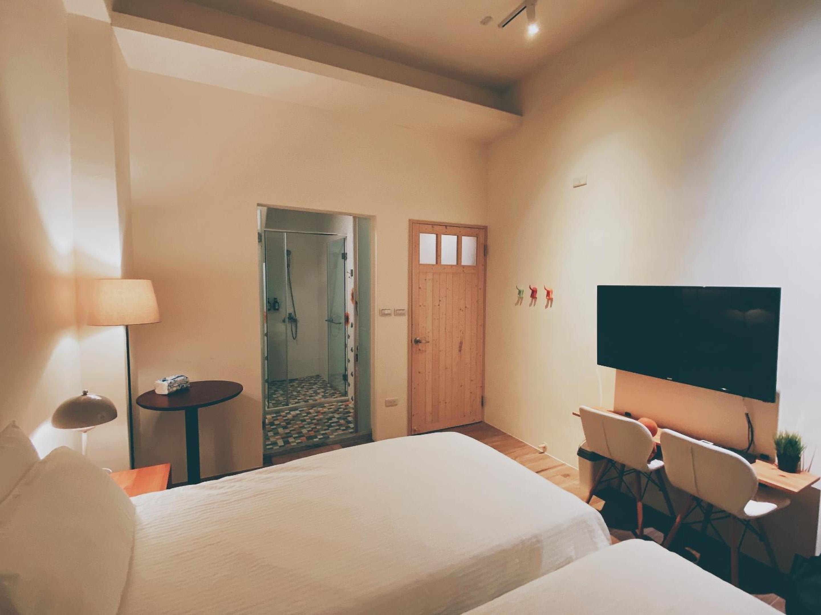 Deluxe Twin Room photo 3