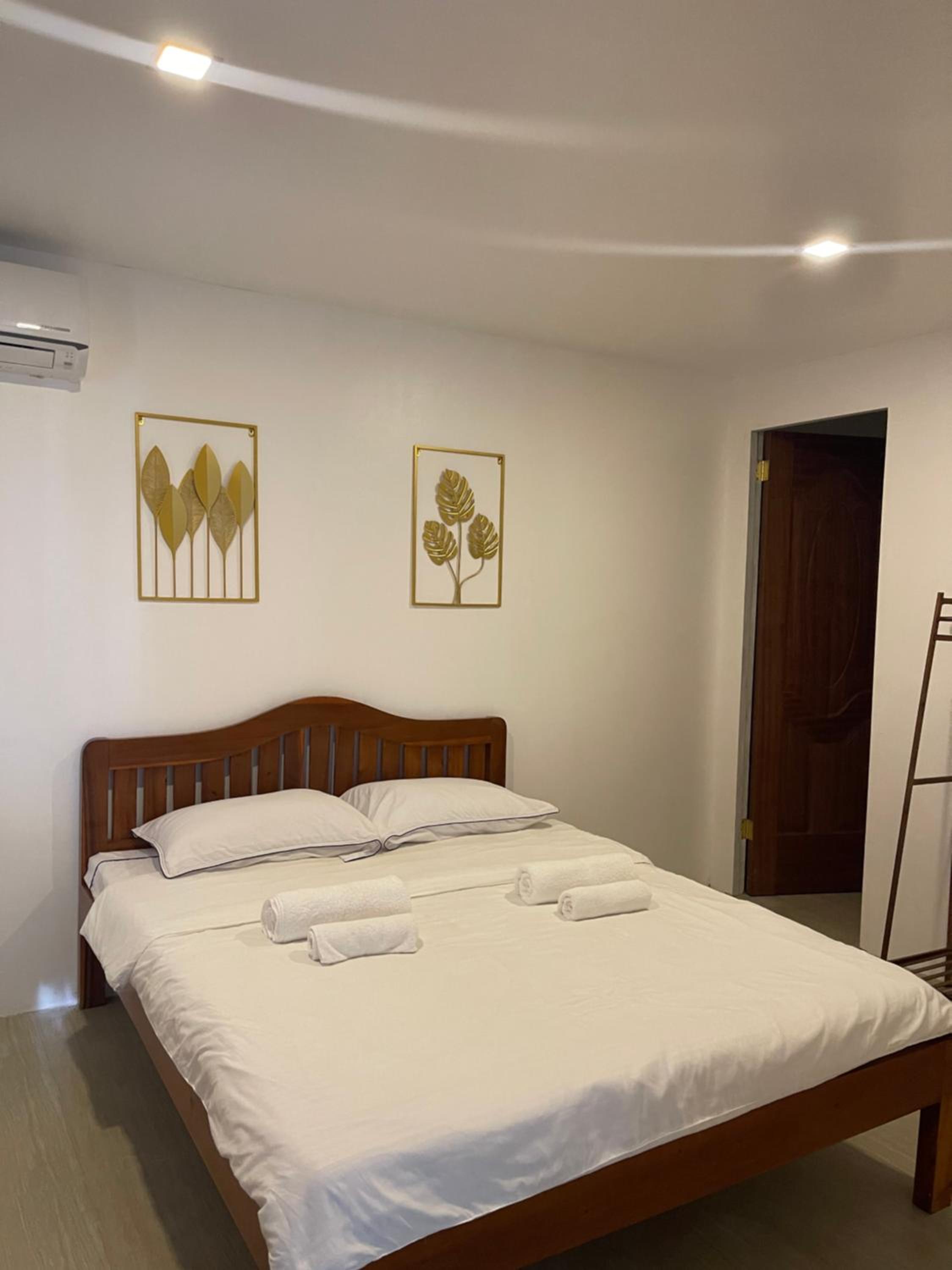 Double Room With Private Bathroom photo 2