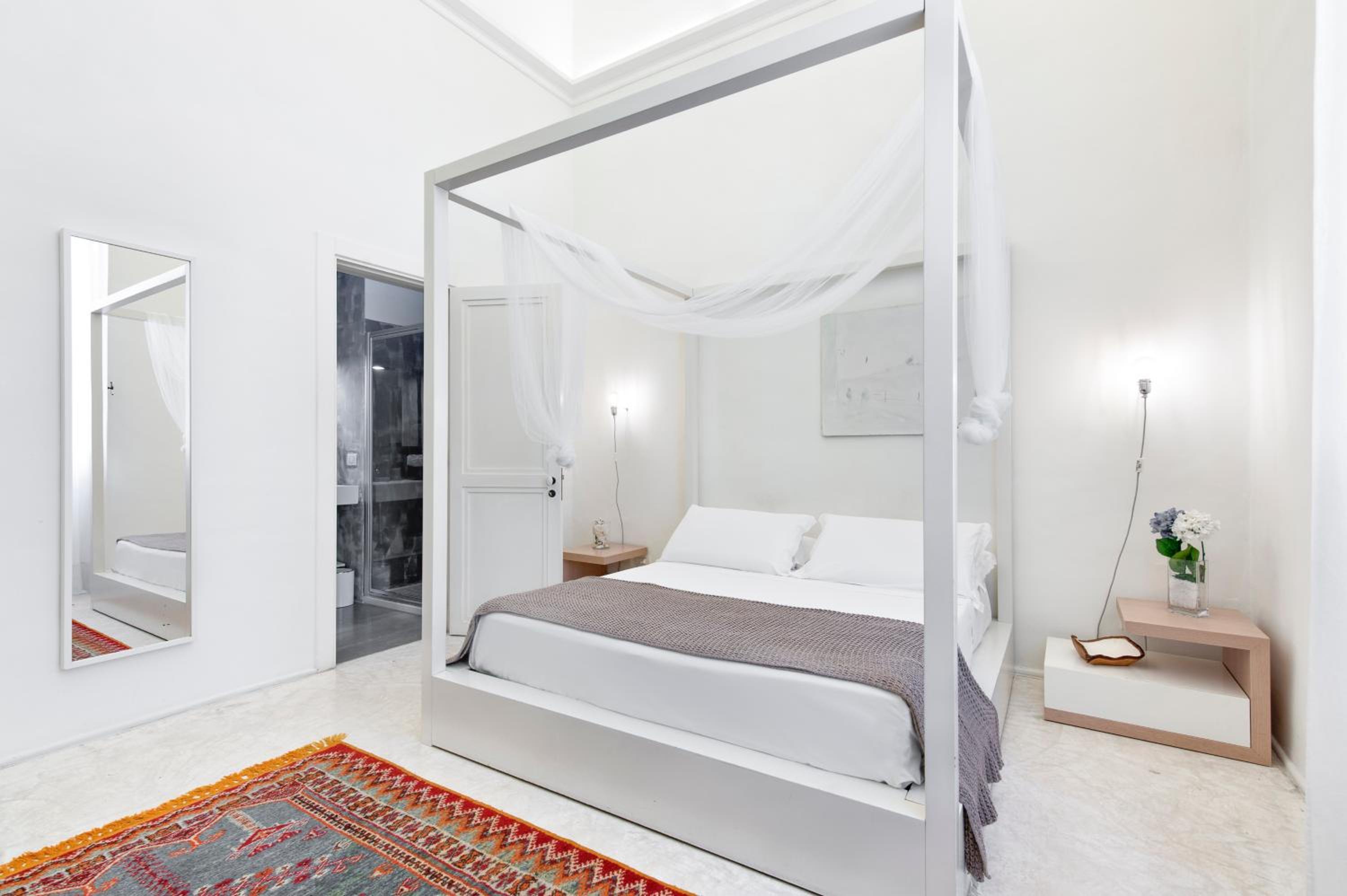 Deluxe Double Room with Shower photo 3
