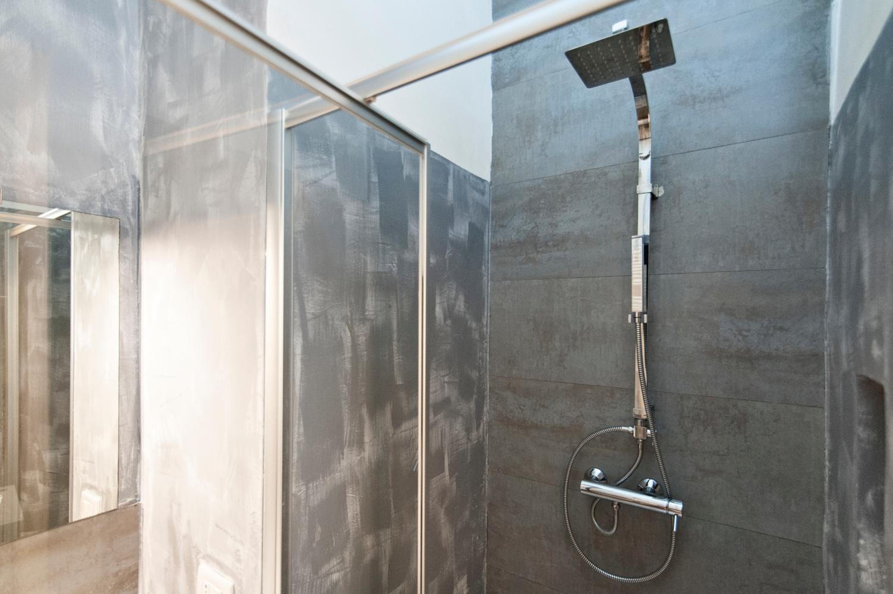 Deluxe Double Room with Shower photo 2