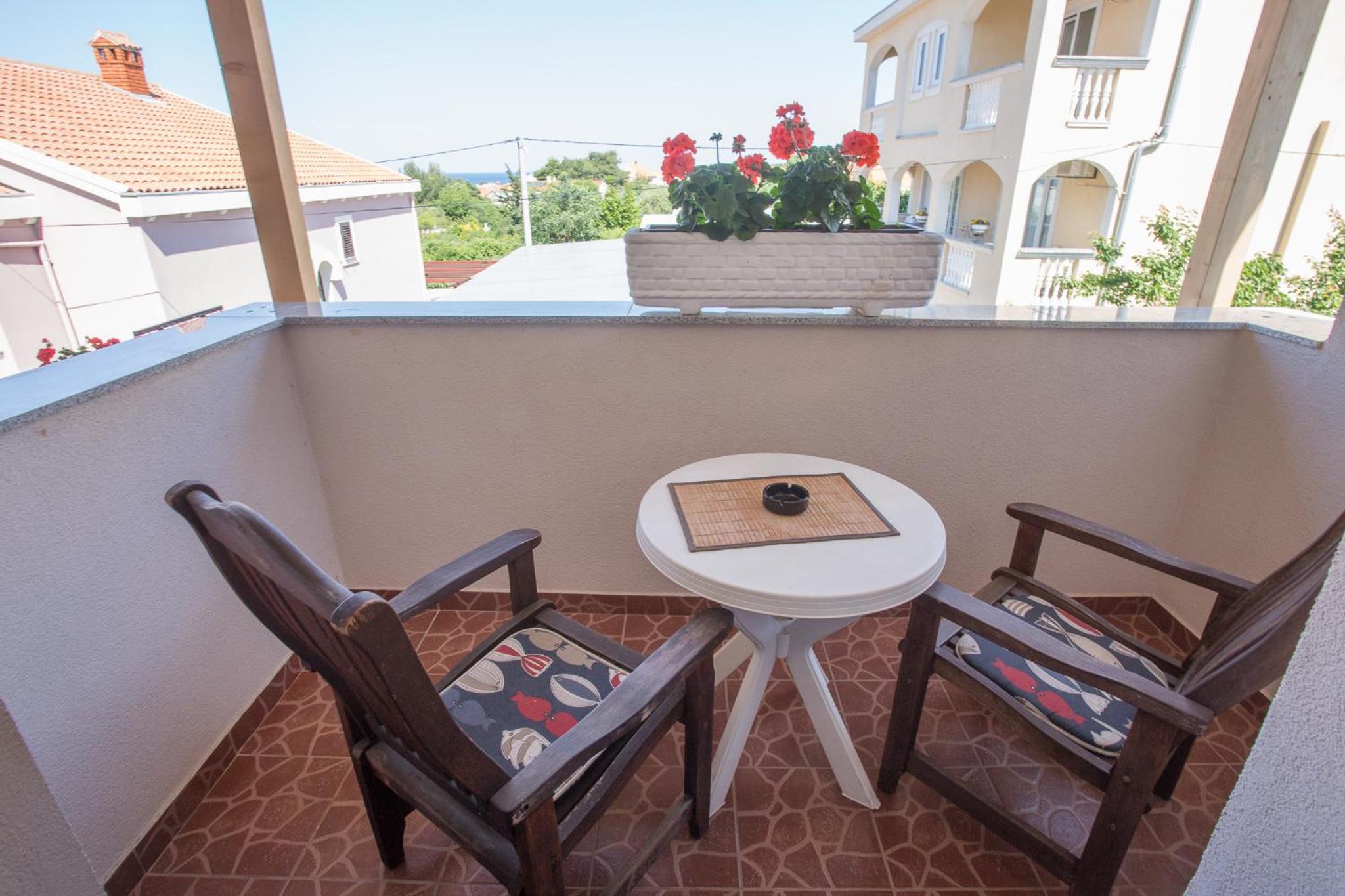 Studio with Balcony  - Photo 8