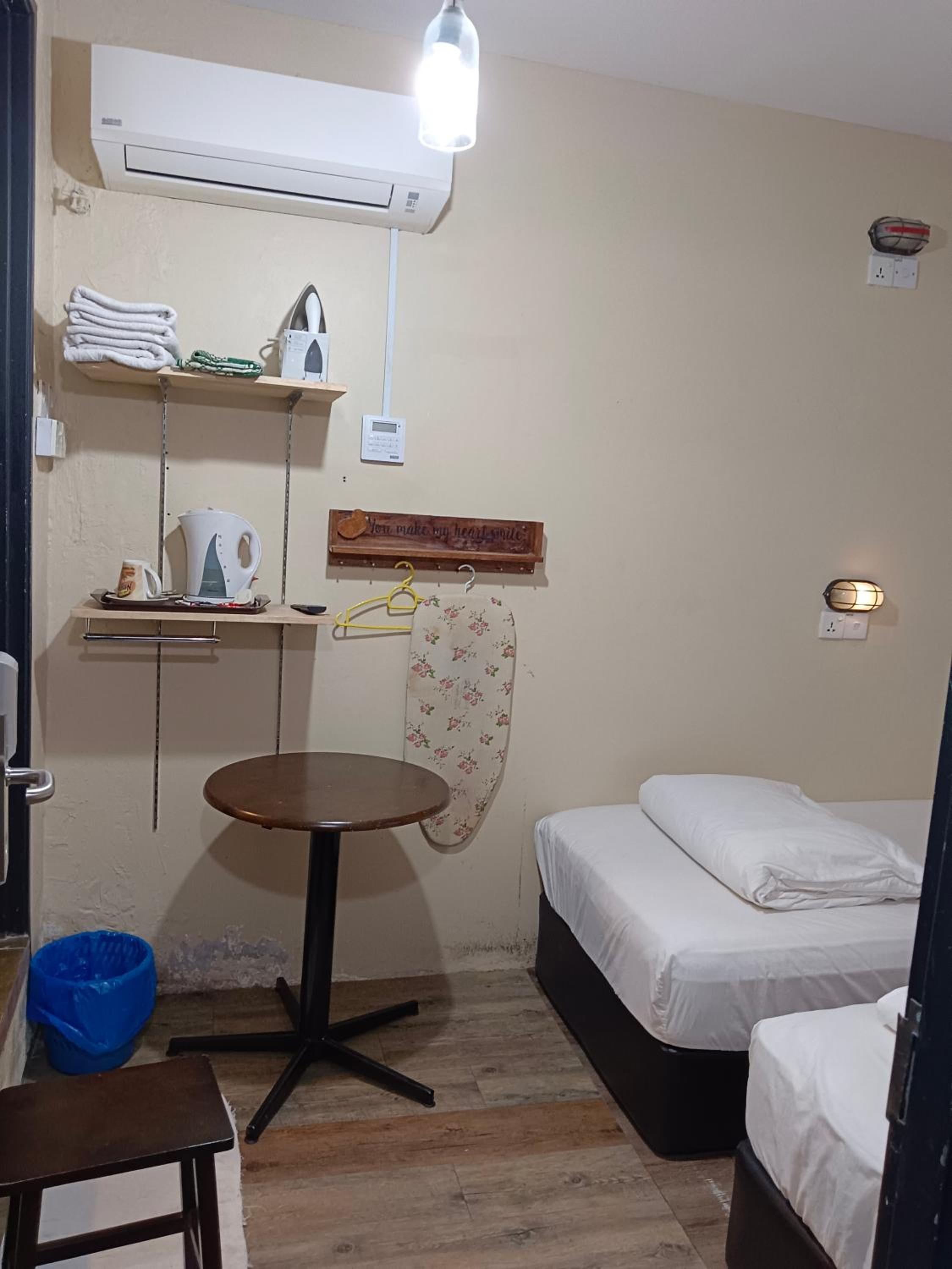 Quadruple Room with Bathroom photo 2