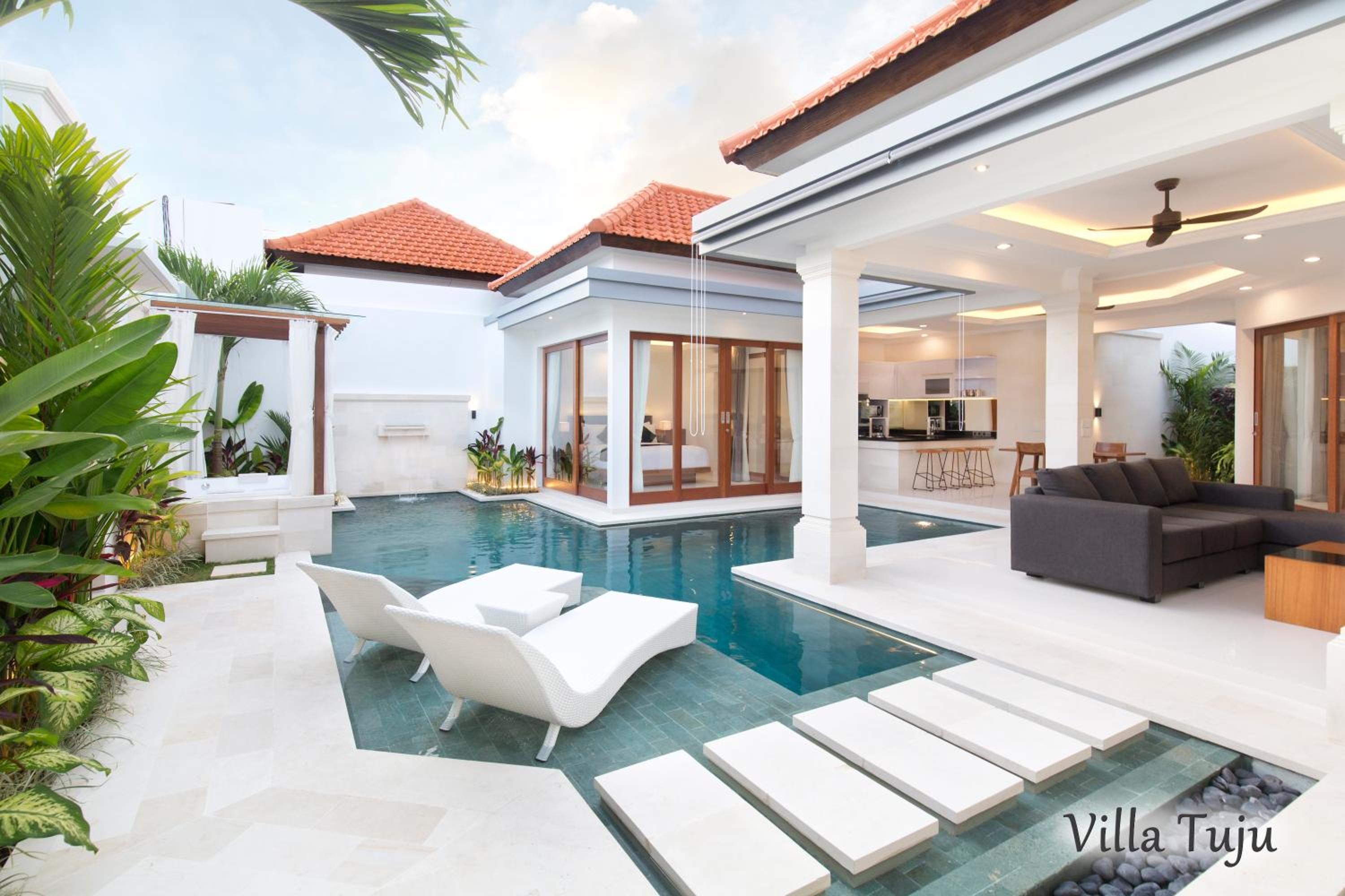 Villa Tuju - Two-Bedroom Villa with Private Pool
