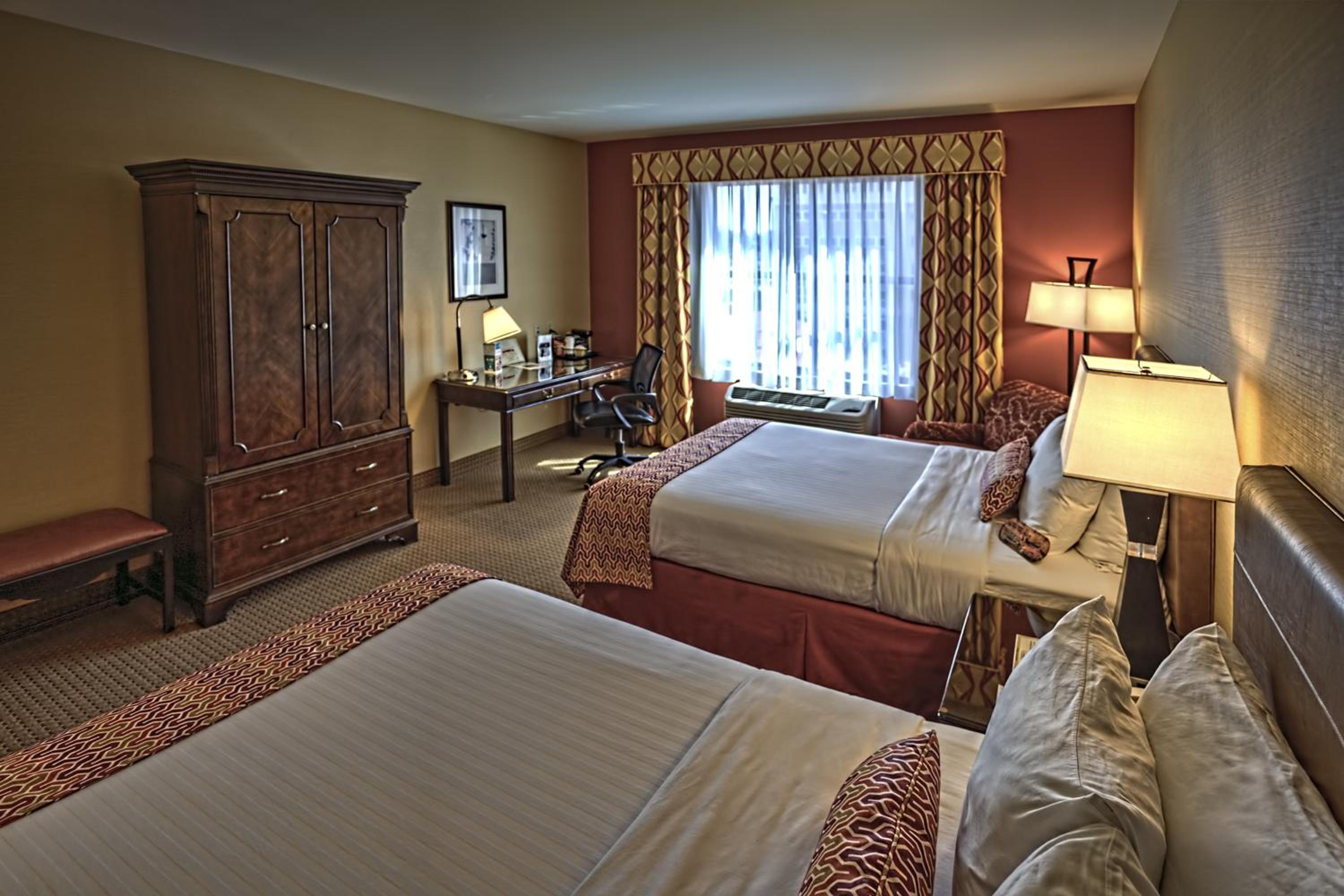 Deluxe Queen Room with Two Queen Beds
